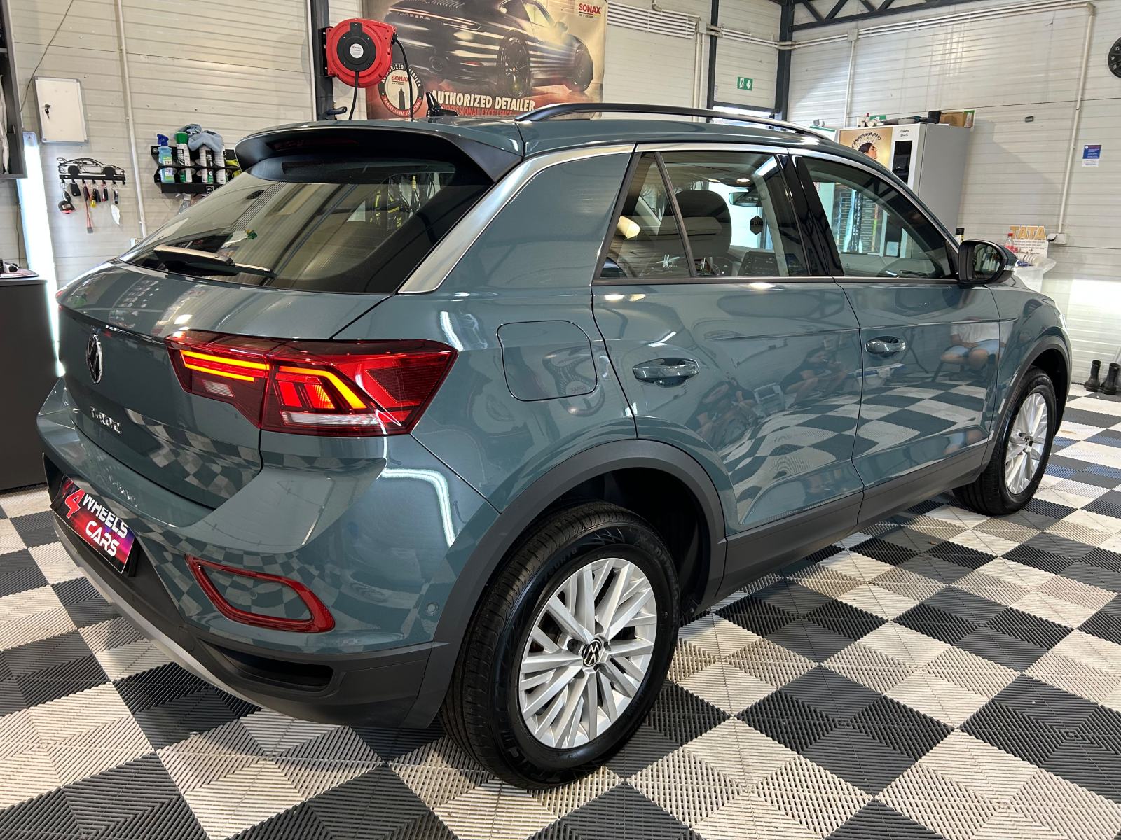 VW T-ROC 2,0 TDI 150 KS LED VIRTUAL KAMERA PDC U PDV-U 12 MJ JAMSTVO, fotografija 6