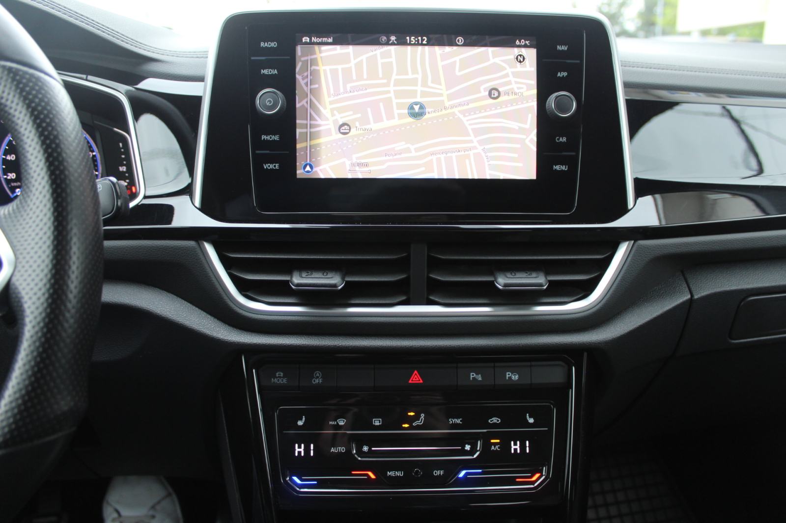 VW T-Roc 2.0 TDI, 3x R-LINE, LED, ALU 17", NAVI, VIRTUAL, GARANCIJA., fotografija 12