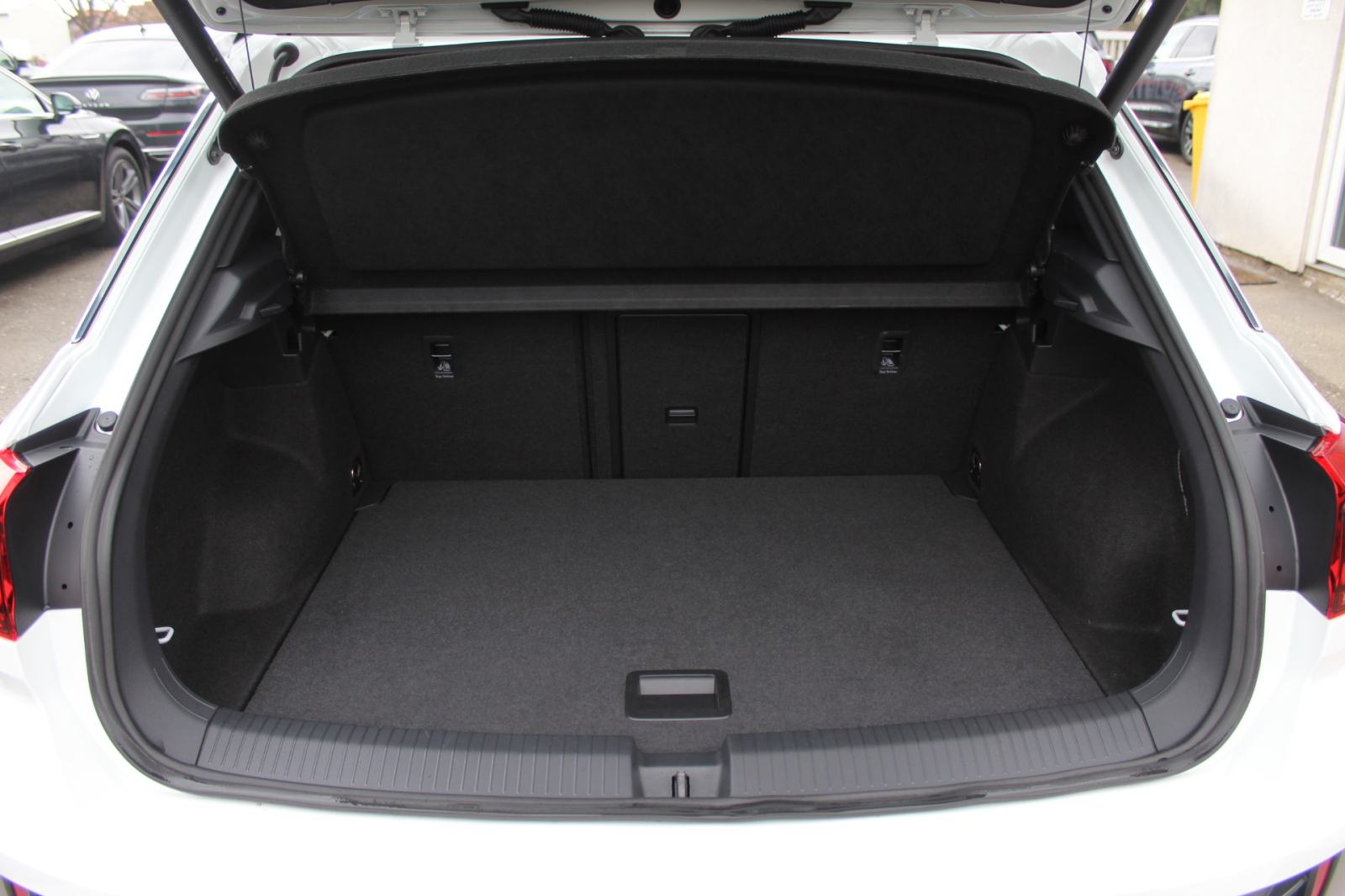 VW T-Roc 2.0 TDI, 3x R-LINE, LED, ALU 17", NAVI, VIRTUAL, GARANCIJA., fotografija 16