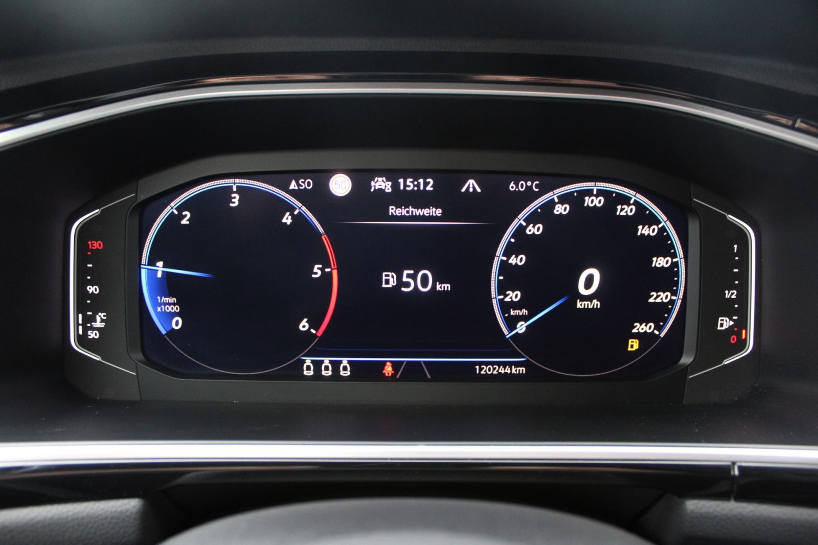 VW T-Roc 2.0 TDI, 3x R-LINE, LED, ALU 17", NAVI, VIRTUAL, GARANCIJA., fotografija 13