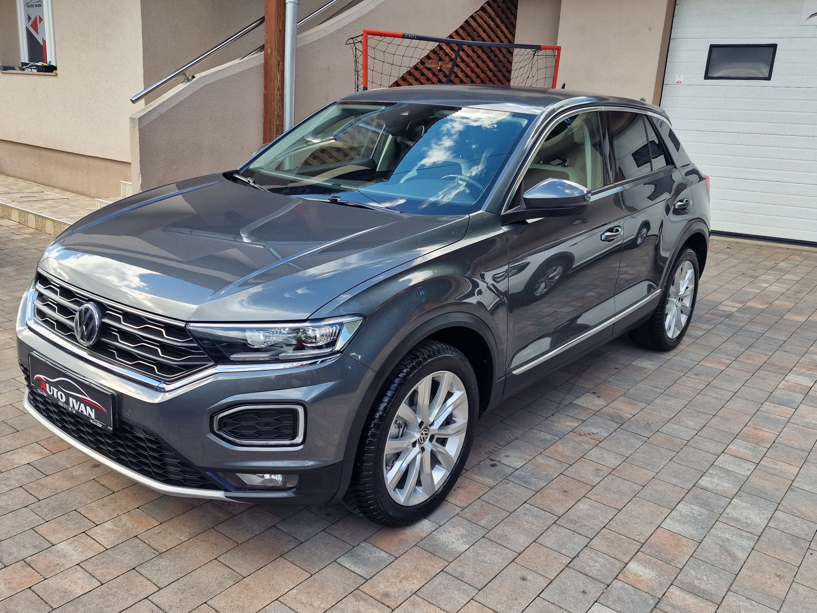 VW T-Roc 2,0 TDI 4-MOTION, fotografija 3