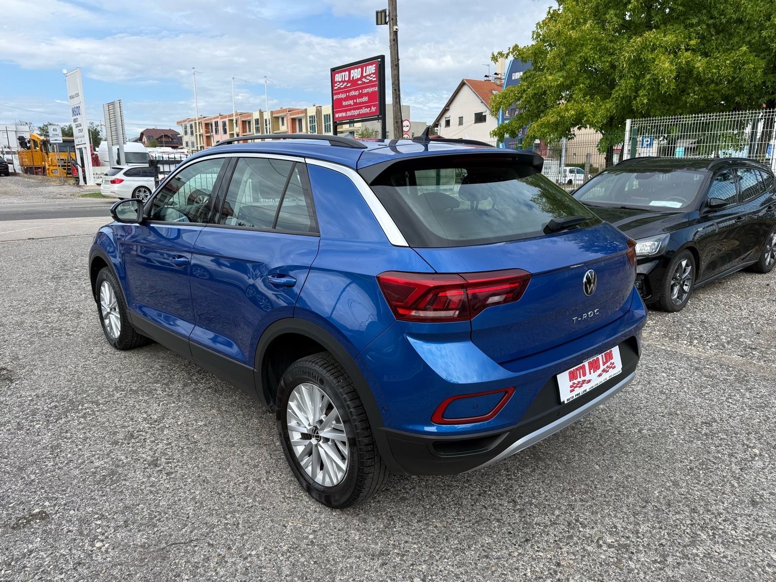VW T-Roc 2,0 TDI - 6 brzina, 2023.godina, 1.Vlasnik, Garancija!!, fotografija 2