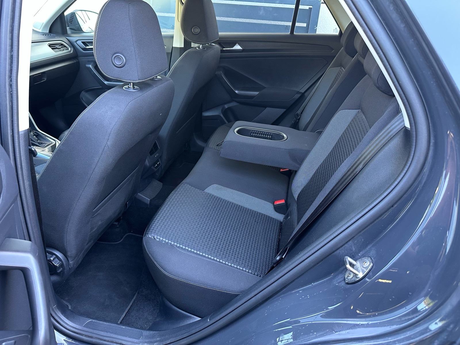 VW T-Roc 2,0 TDI automatik 150KS - ODLIČAN - VRIJEDI POGLEDATI!, fotografija 11