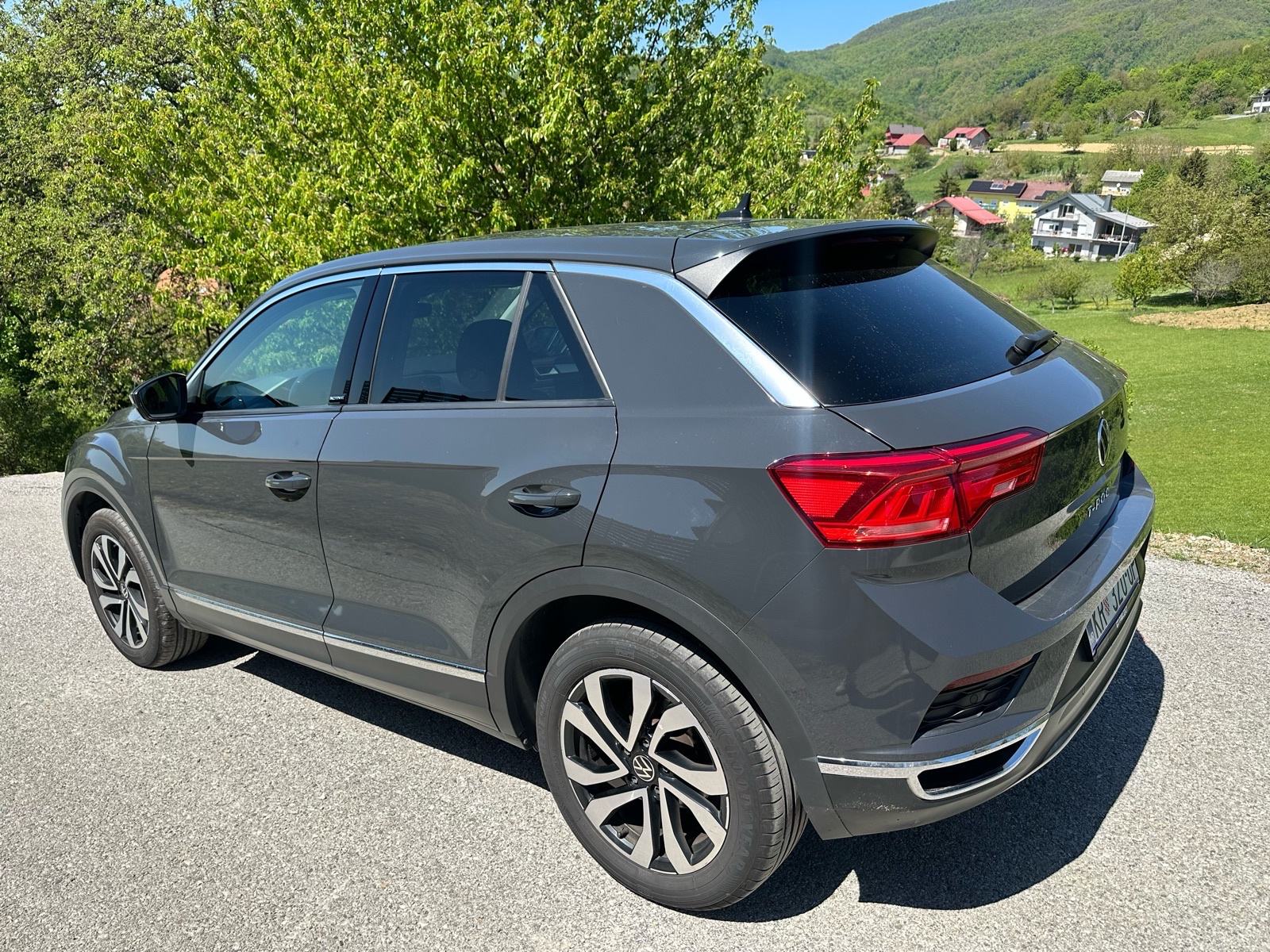 VW T-Roc 2,0 TDI automatik 150KS - ODLIČAN - VRIJEDI POGLEDATI!, fotografija 4