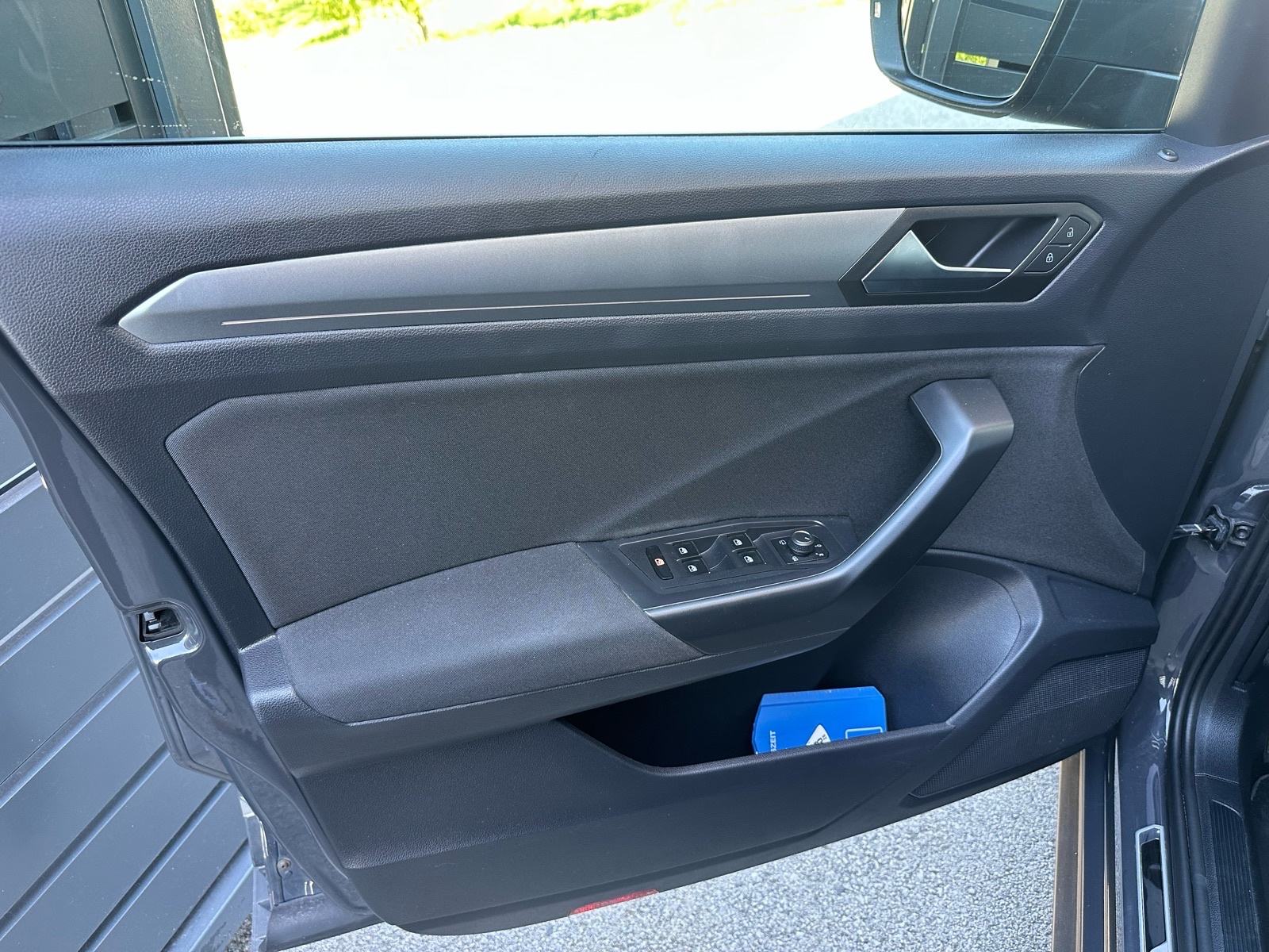 VW T-Roc 2,0 TDI automatik 150KS - ODLIČAN - VRIJEDI POGLEDATI!, fotografija 17
