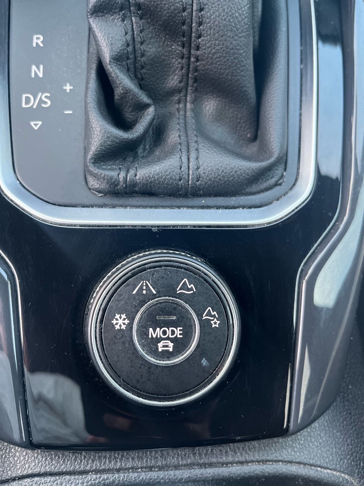 VW T-Roc 2,0 TDI automatik, fotografija 10
