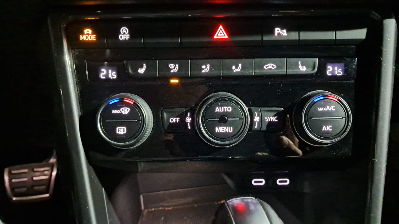 VW T-Roc 2.0 TDI. DSG, 150 PS, SPORT, ambientalno osvjet,, fotografija 13