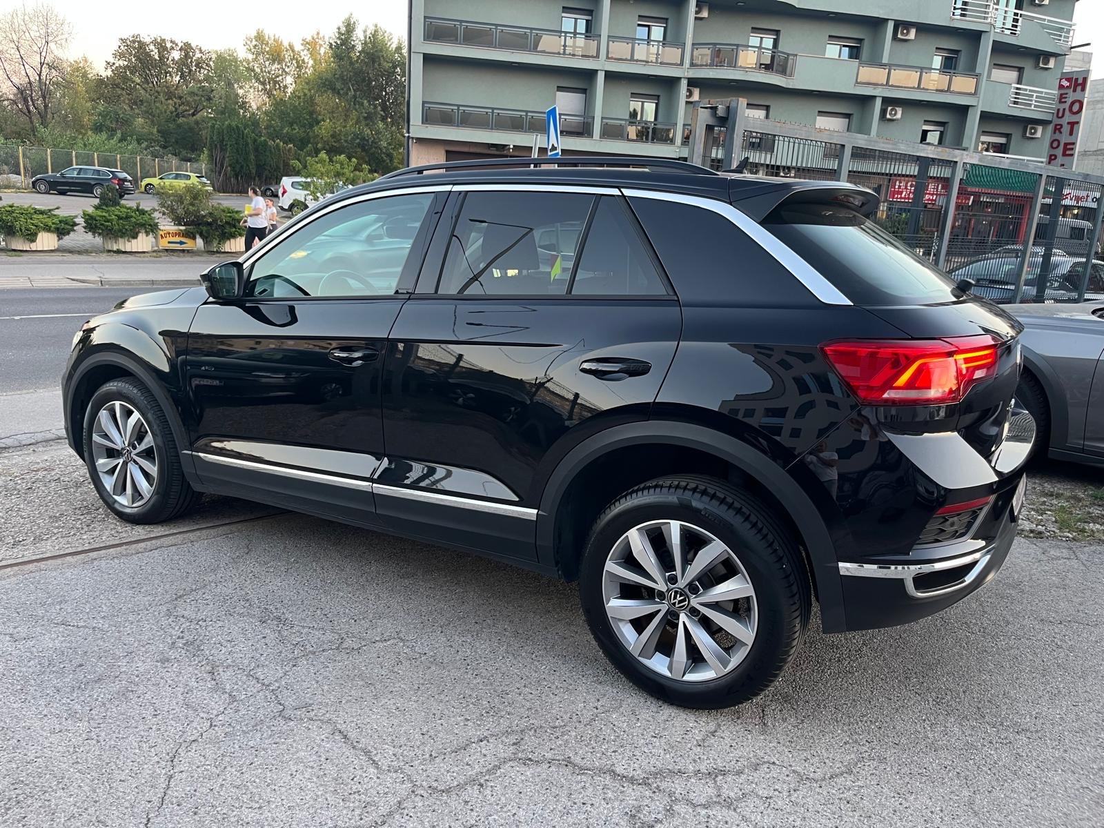 VW T-Roc 2,0 TDI DSG 150KS NAVI,LED,KAM 1VL Nije uvoz Jamstvo 1G, fotografija 4