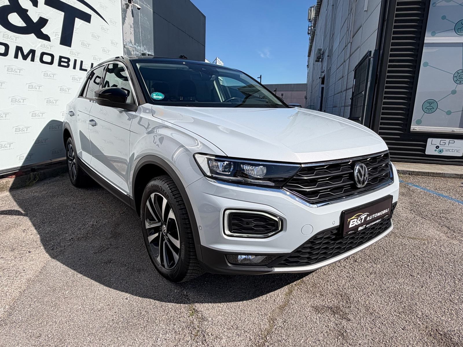 VW T-Roc 2.0 TDI “DSG”KAMERA-NAVI-VIRTUAL-KEYLESS GO-LED-PERLA, fotografija 3