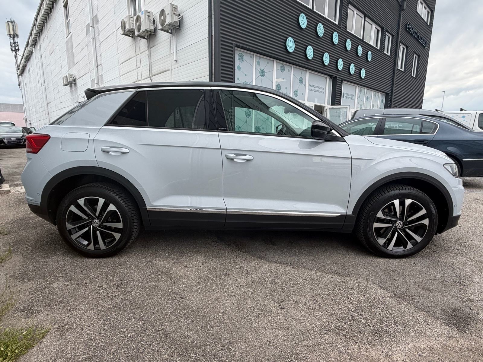 VW T-Roc 2.0 TDI “DSG”KAMERA-NAVI-VIRTUAL-KEYLESS GO-LED-PERLA, fotografija 7