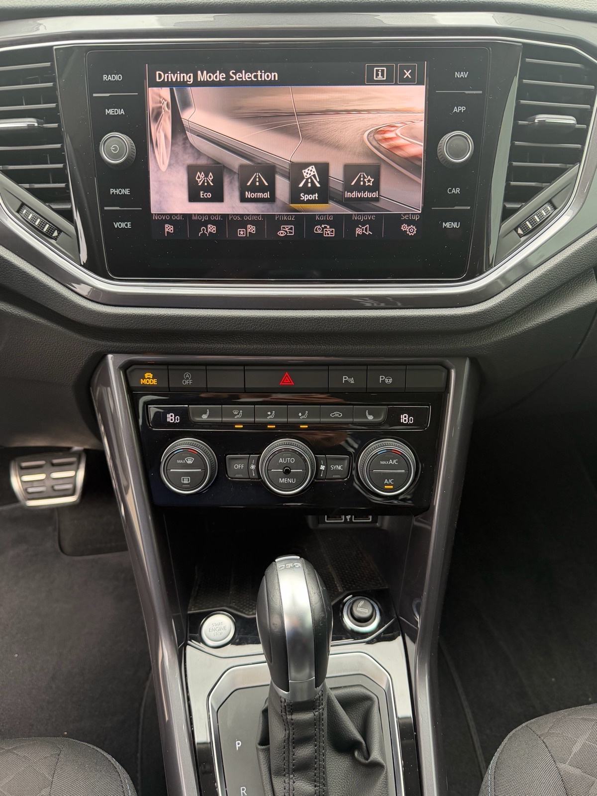 VW T-Roc 2.0 TDI “DSG”KAMERA-NAVI-VIRTUAL-KEYLESS GO-LED-PERLA, fotografija 10