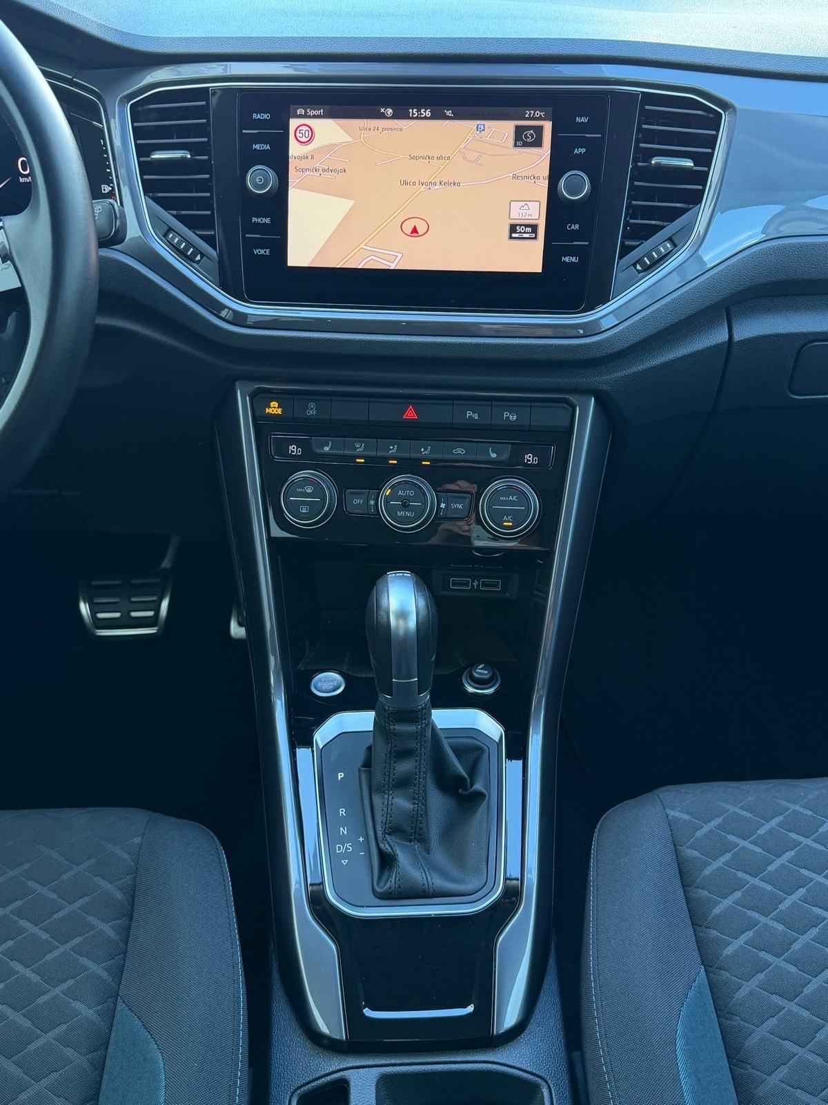 VW T-Roc 2.0 TDI “DSG”KAMERA-NAVI-VIRTUAL-KEYLESS GO-LED-PERLA, fotografija 18