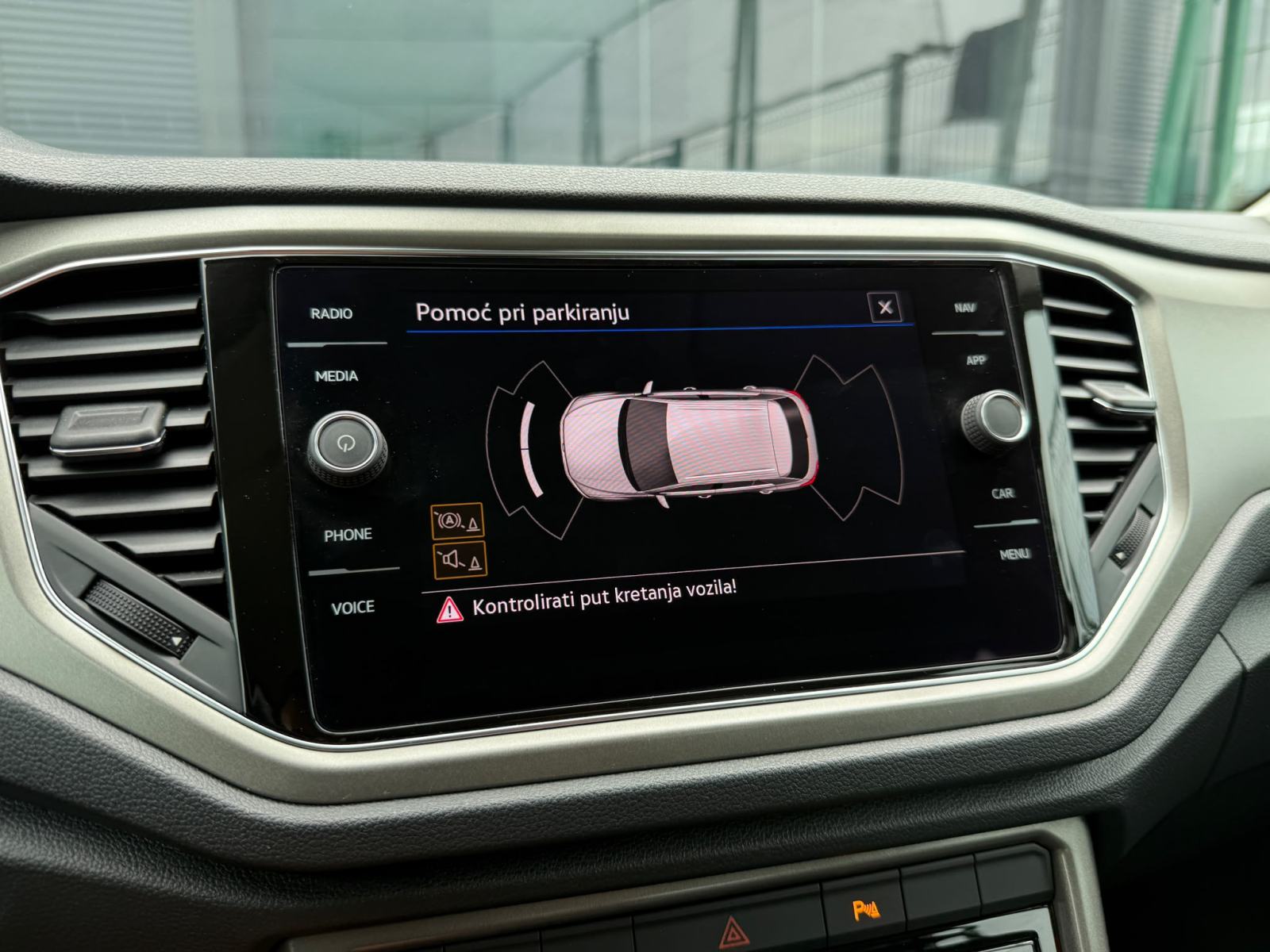 VW T-Roc 2,0 TDI DSG NAVIGACIJA°ADAPTIVNI-TEMPOMAT°LEASING BEZ UČEŠĆA°, fotografija 18