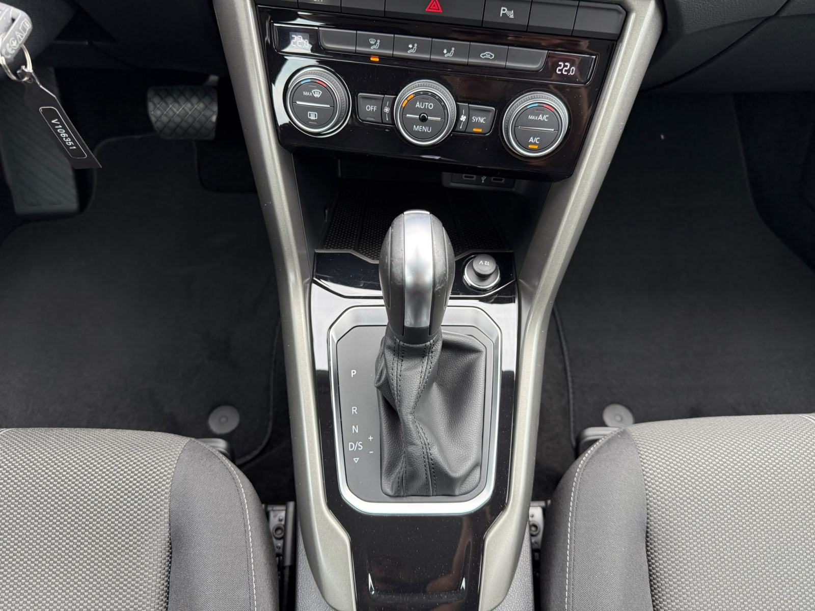 VW T-Roc 2,0 TDI DSG NAVIGACIJA°ADAPTIVNI-TEMPOMAT°LEASING BEZ UČEŠĆA°, fotografija 15