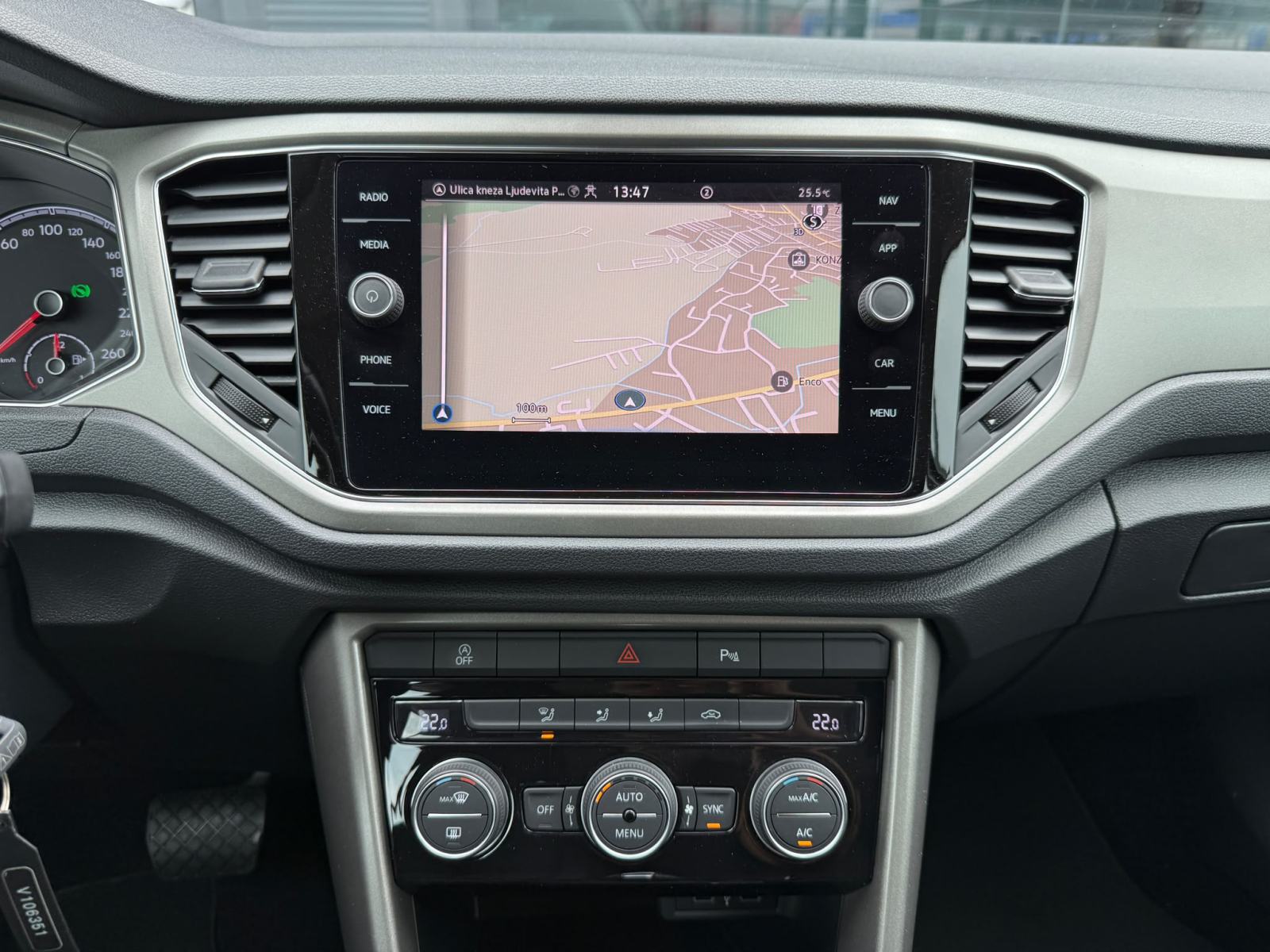 VW T-Roc 2,0 TDI DSG NAVIGACIJA°ADAPTIVNI-TEMPOMAT°LEASING BEZ UČEŠĆA°, fotografija 14