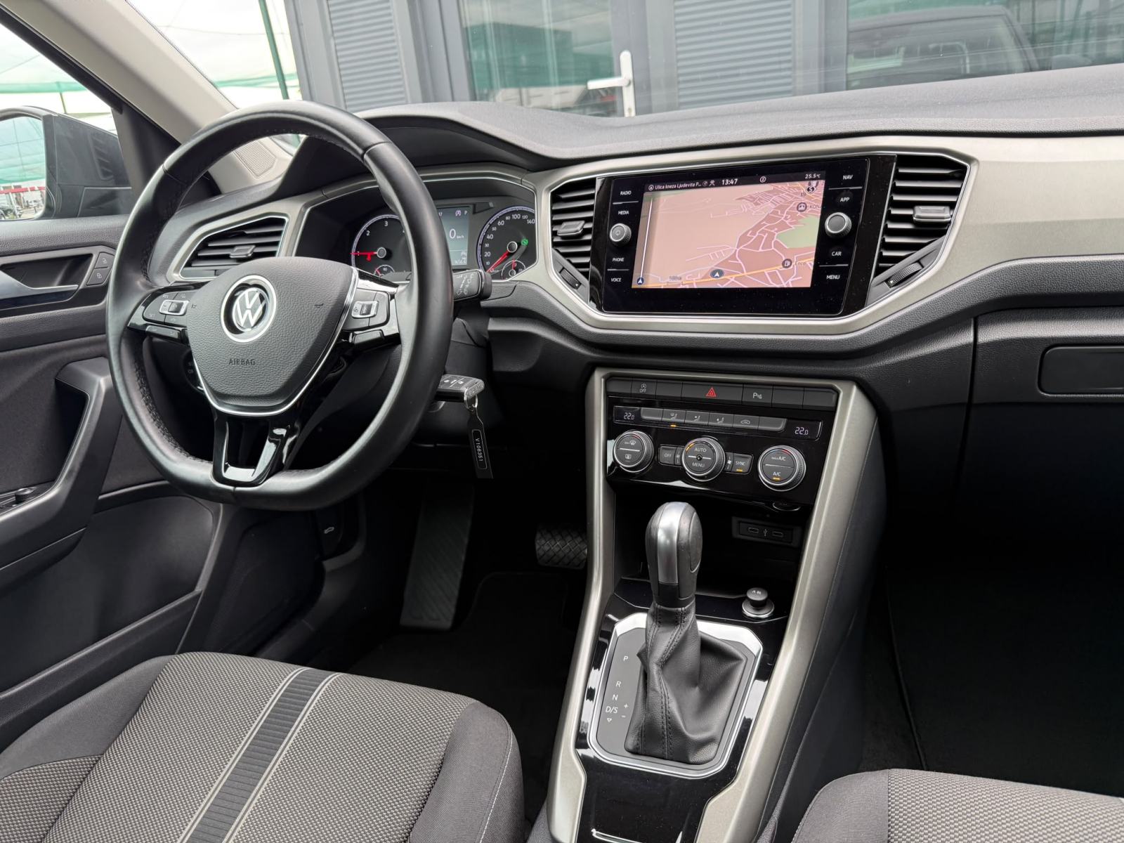 VW T-Roc 2,0 TDI DSG NAVIGACIJA°ADAPTIVNI-TEMPOMAT°LEASING BEZ UČEŠĆA°, fotografija 10