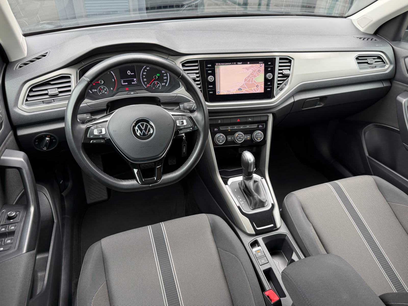 VW T-Roc 2,0 TDI DSG NAVIGACIJA°ADAPTIVNI-TEMPOMAT°LEASING BEZ UČEŠĆA°, fotografija 8