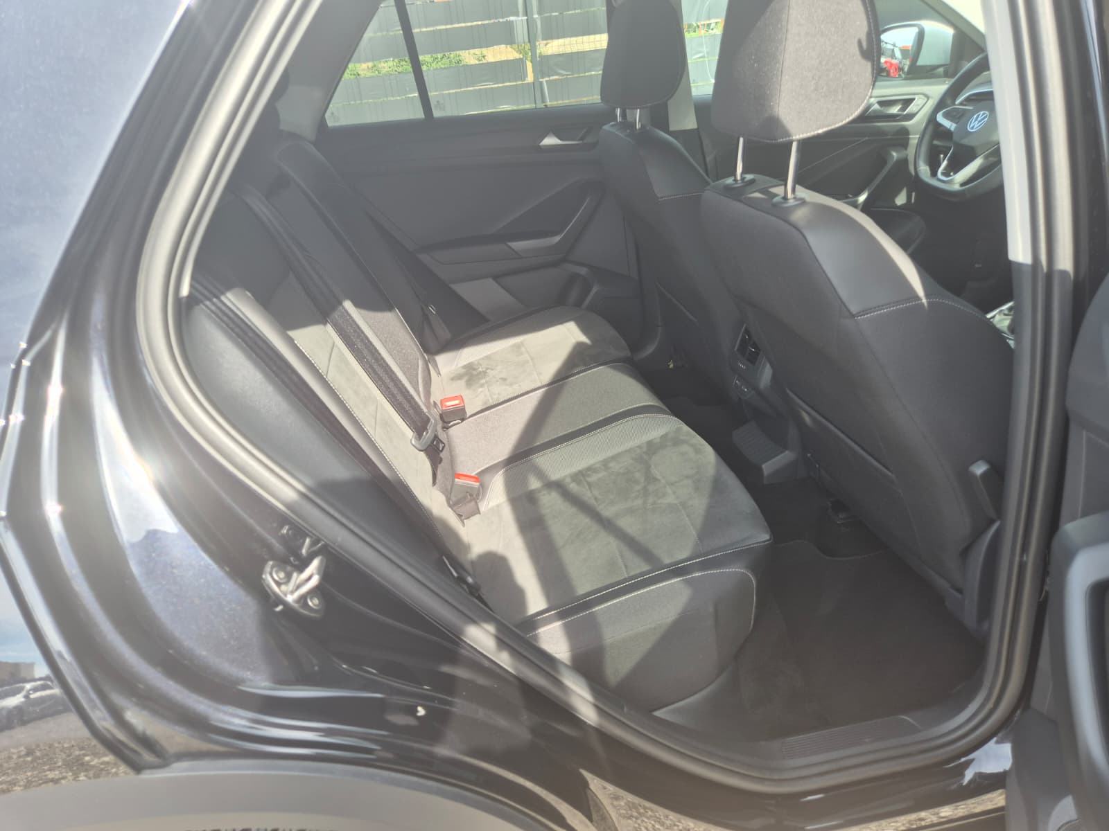 VW T-Roc 2,0 TDI DSG ☆ u PDV-u ☆ GARANCIJA ☆ RATA OD 243€, fotografija 17