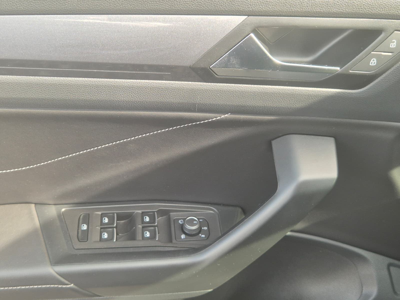 VW T-Roc 2,0 TDI DSG ☆ u PDV-u ☆ GARANCIJA ☆ RATA OD 243€, fotografija 18