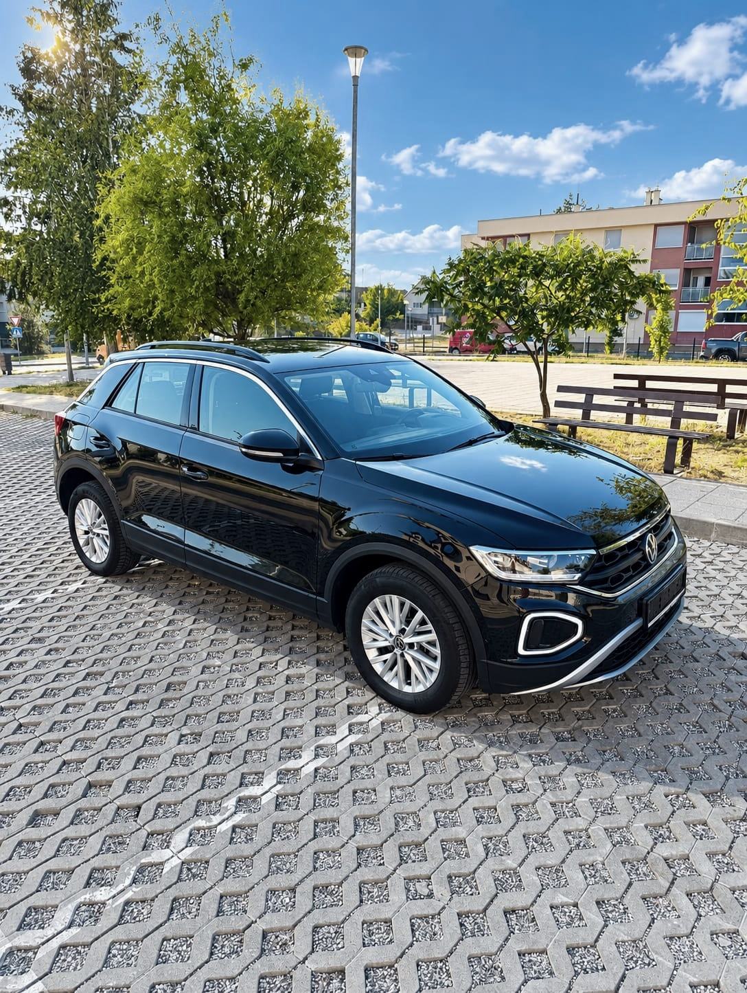 VW T-Roc 2,0 TDI DSG, VIRT, NAVI, KAMERA, IQ LIGHT, F1, KEYLESS,ACC, fotografija 3