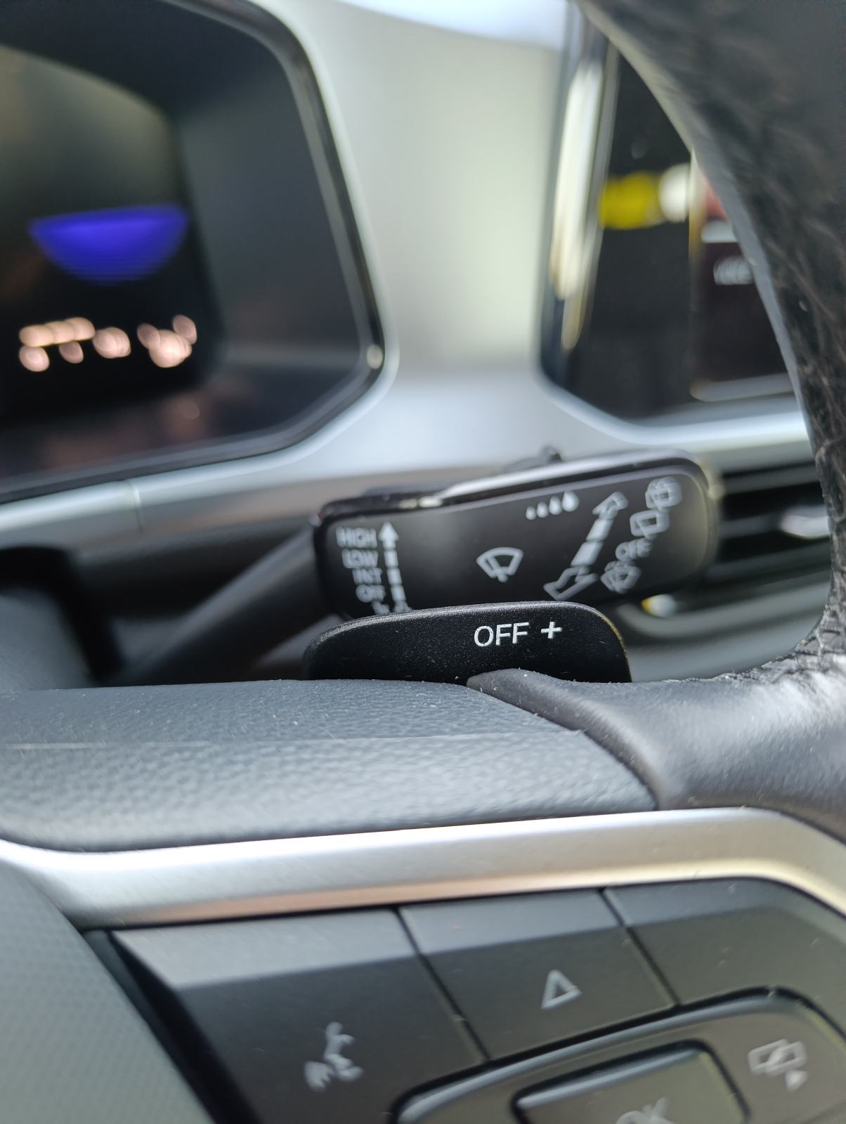 VW T-Roc 2,0 TDI DSG, VIRT, NAVI, KAMERA, IQ LIGHT, F1, KEYLESS,ACC, fotografija 9