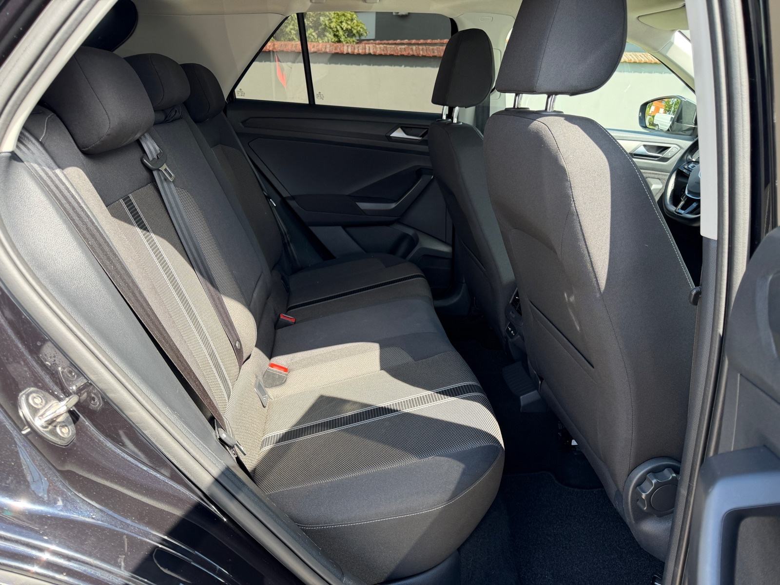 VW T-Roc 2,0 TDI DSG, Virtual, ACC Tempomat, Auto klima, Servisna, fotografija 15
