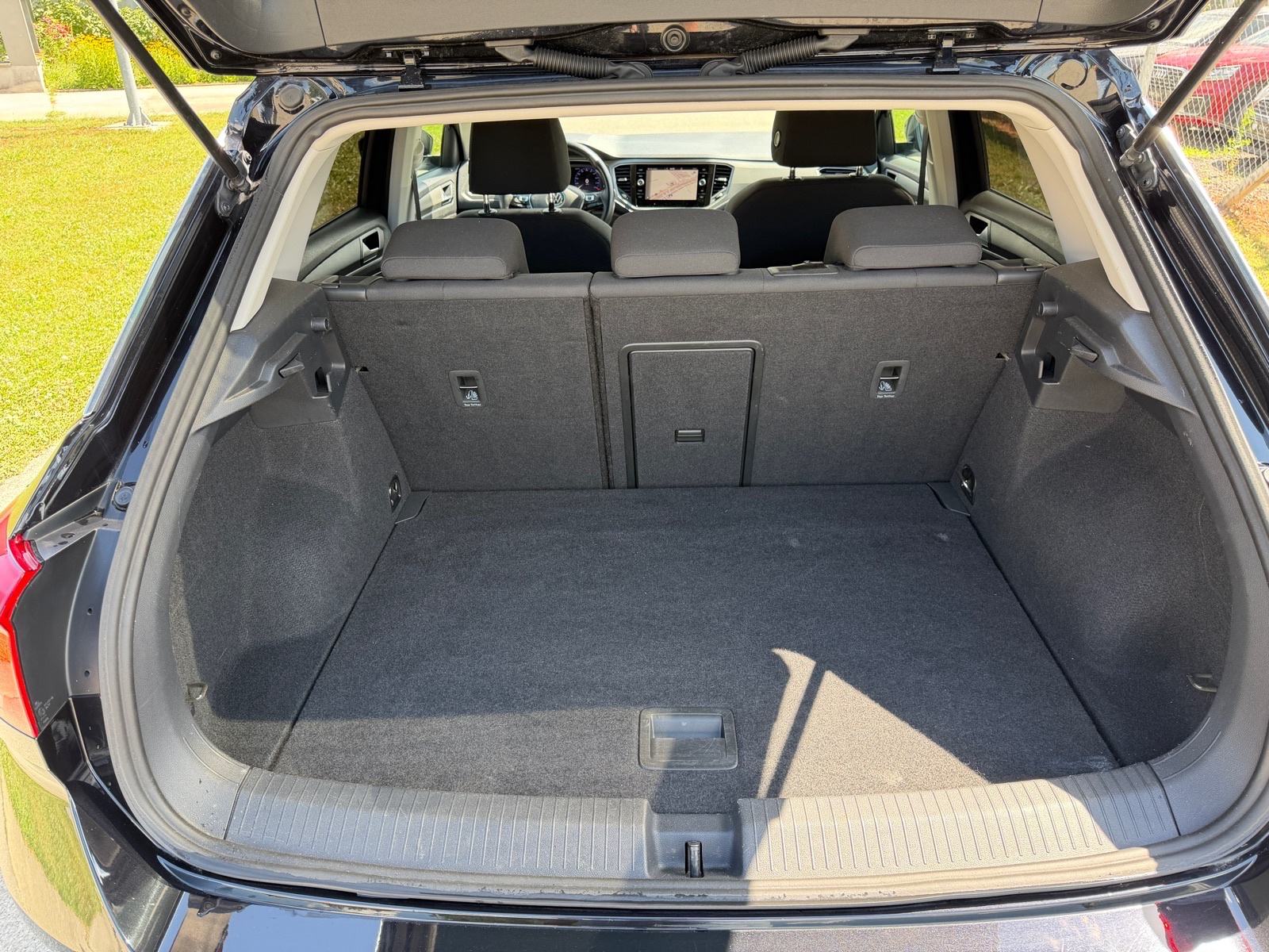 VW T-Roc 2,0 TDI DSG, Virtual, ACC Tempomat, Auto klima, Servisna, fotografija 17