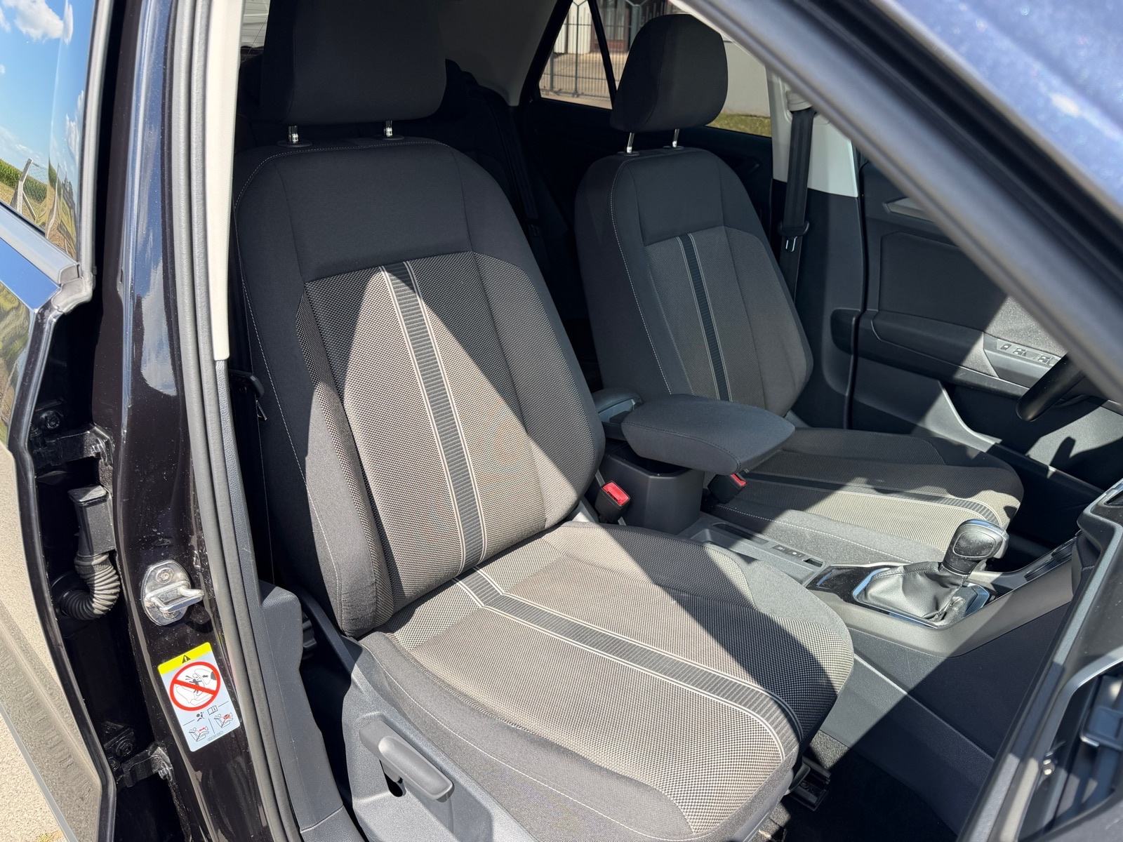 VW T-Roc 2,0 TDI DSG, Virtual, ACC Tempomat, Auto klima, Servisna, fotografija 13
