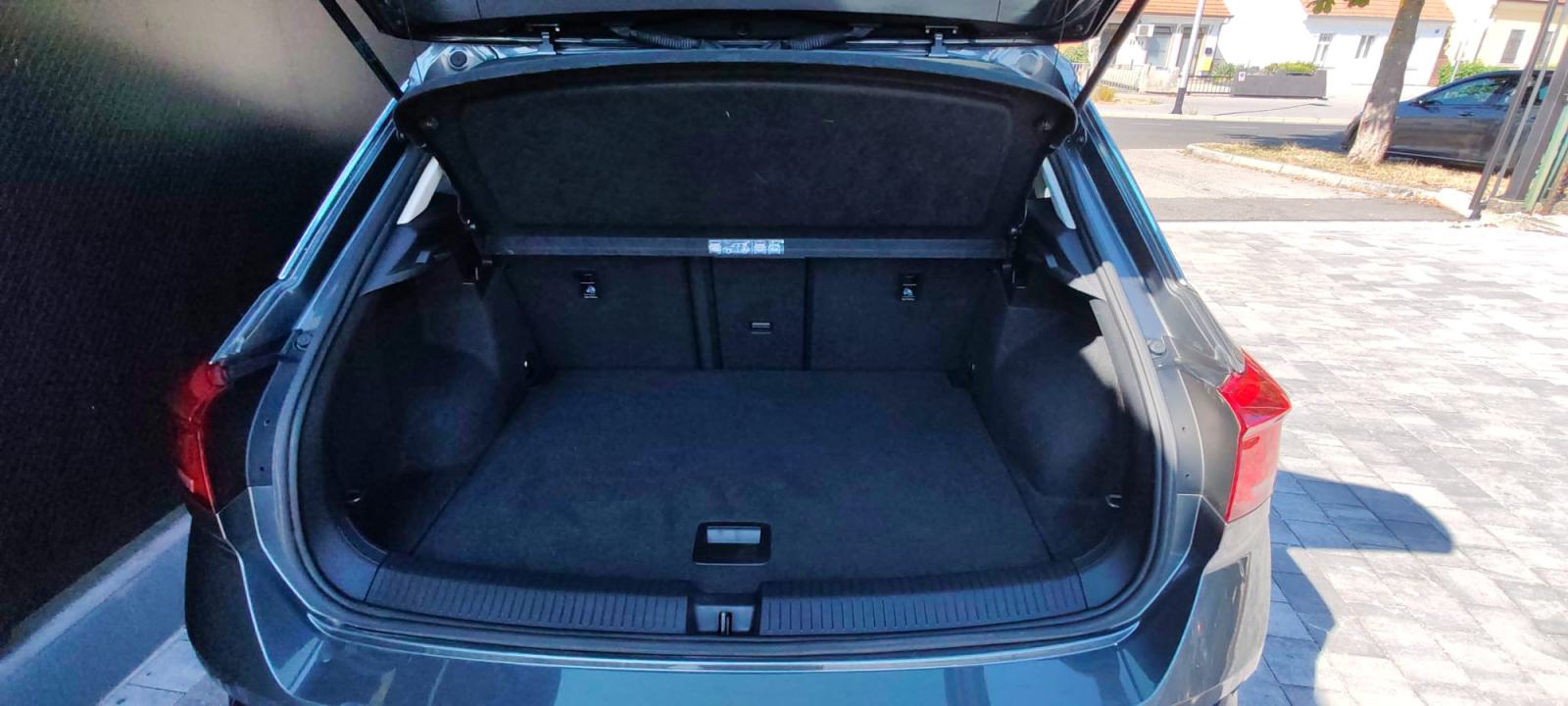 ⭐VW T-Roc 2.0 TDI◽NAVI◽VIRTUAL COCKPIT◽LANE ASSIST◽JAMSTVO 12mj✔️⭐, fotografija 11