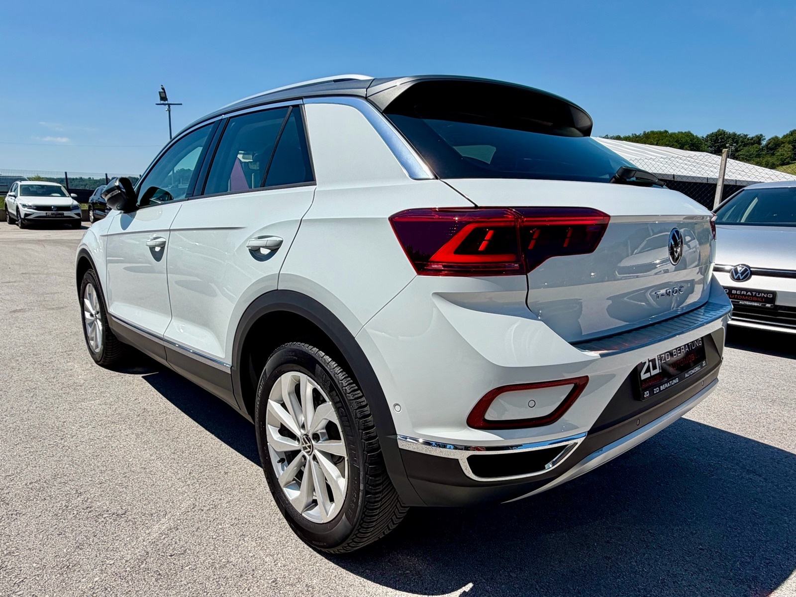 VW T-Roc 2,0 TDI Style *MATRIX LED* Kamera NaviPRO Koža R17 Servisna, fotografija 5