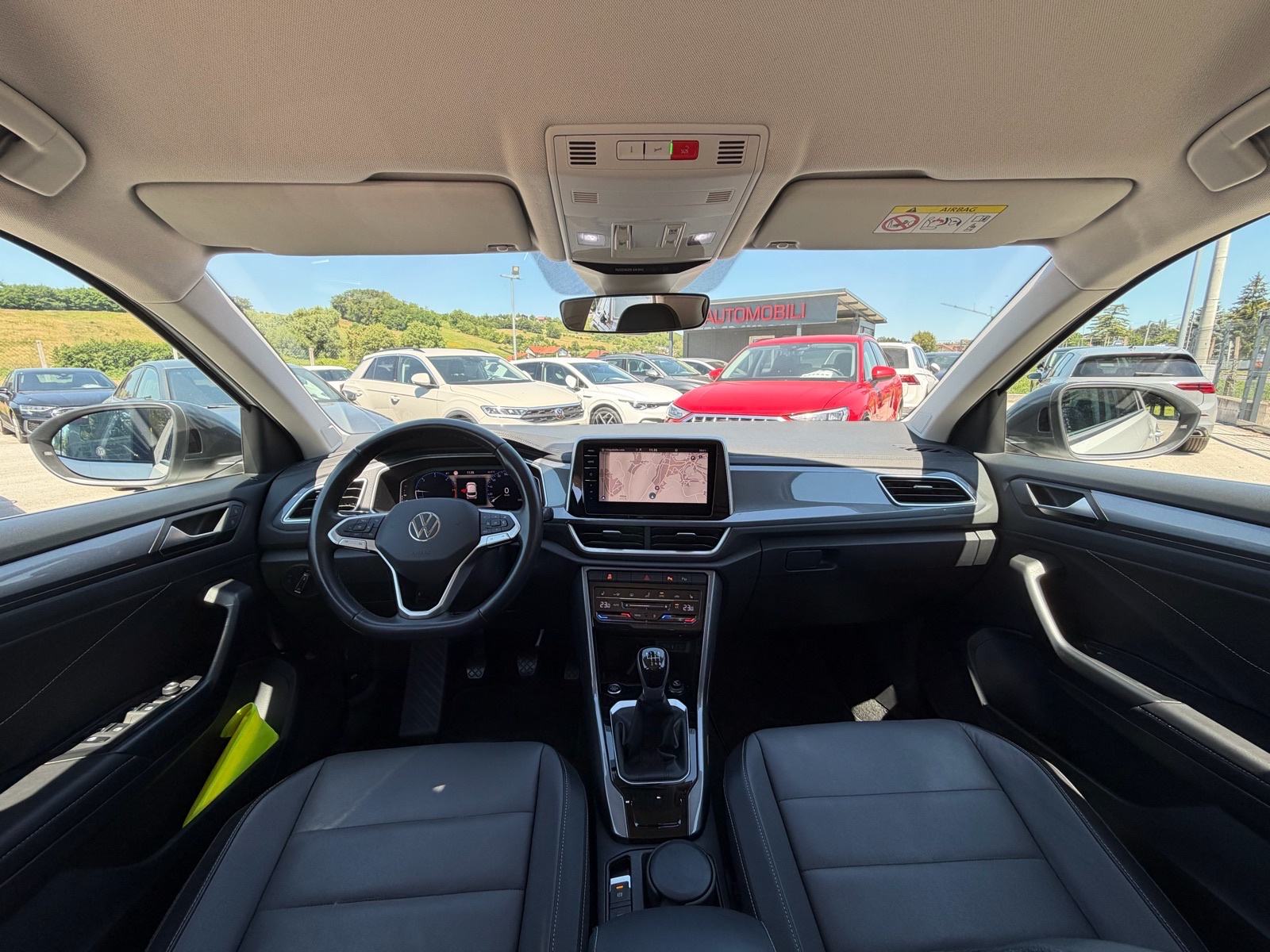 VW T-Roc 2,0 TDI Style *MATRIX LED* Kamera NaviPRO Koža R17 Servisna, fotografija 18