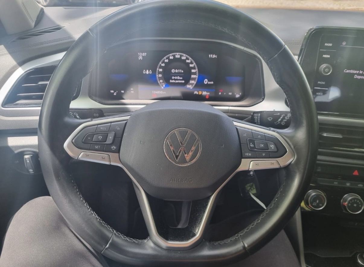 VW T-Roc 2.0 TDI - VIRTUAL - PARKING SENZORI - TEMPOMAT - LEASING, fotografija 11