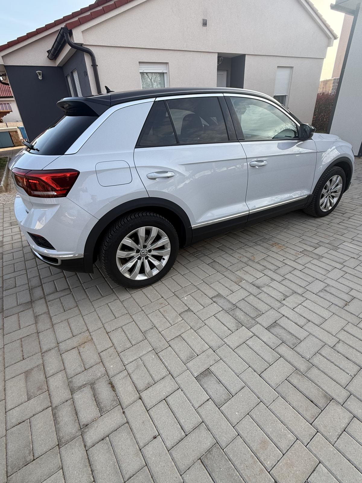 VW T-Roc 2,0 TSI 4MOTION, fotografija 3