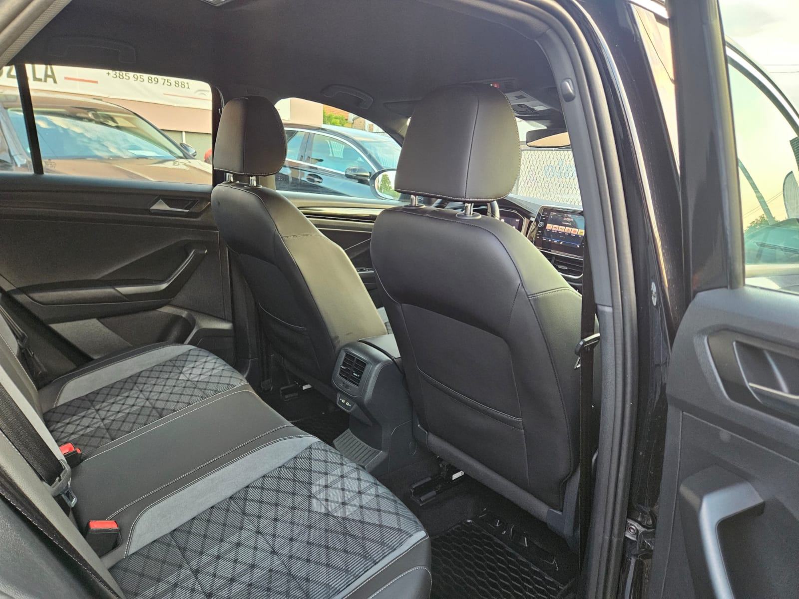 VW T-Roc 2,0TDI 3XR LINE NOVIJI MODEL,LEASING BEZ UČEŠĆA I BEZ JAMACA, fotografija 17