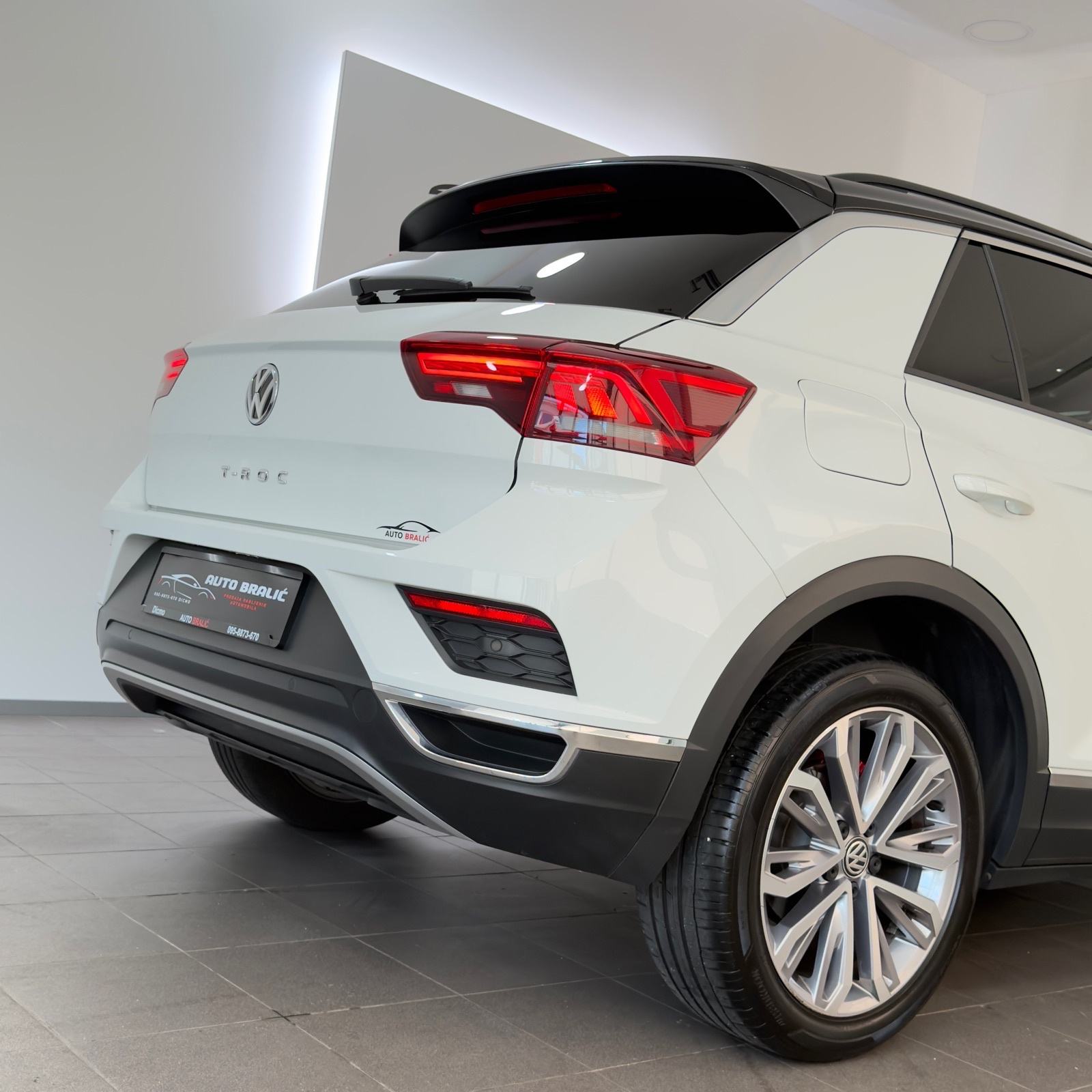 ♦️VW T-ROC 2.0TDI DSG♦️JAMSTVO♦️SPORT~MATRIX~LED~NAVI~F1~ACC~ALU R18♦️, fotografija 7