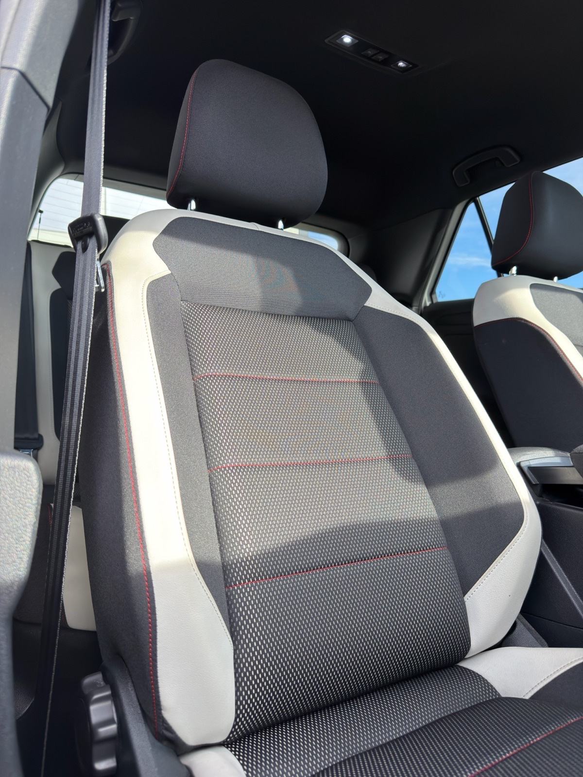 ♦️VW T-ROC 2.0TDI DSG♦️JAMSTVO♦️SPORT~MATRIX~LED~NAVI~F1~ACC~ALU R18♦️, fotografija 18