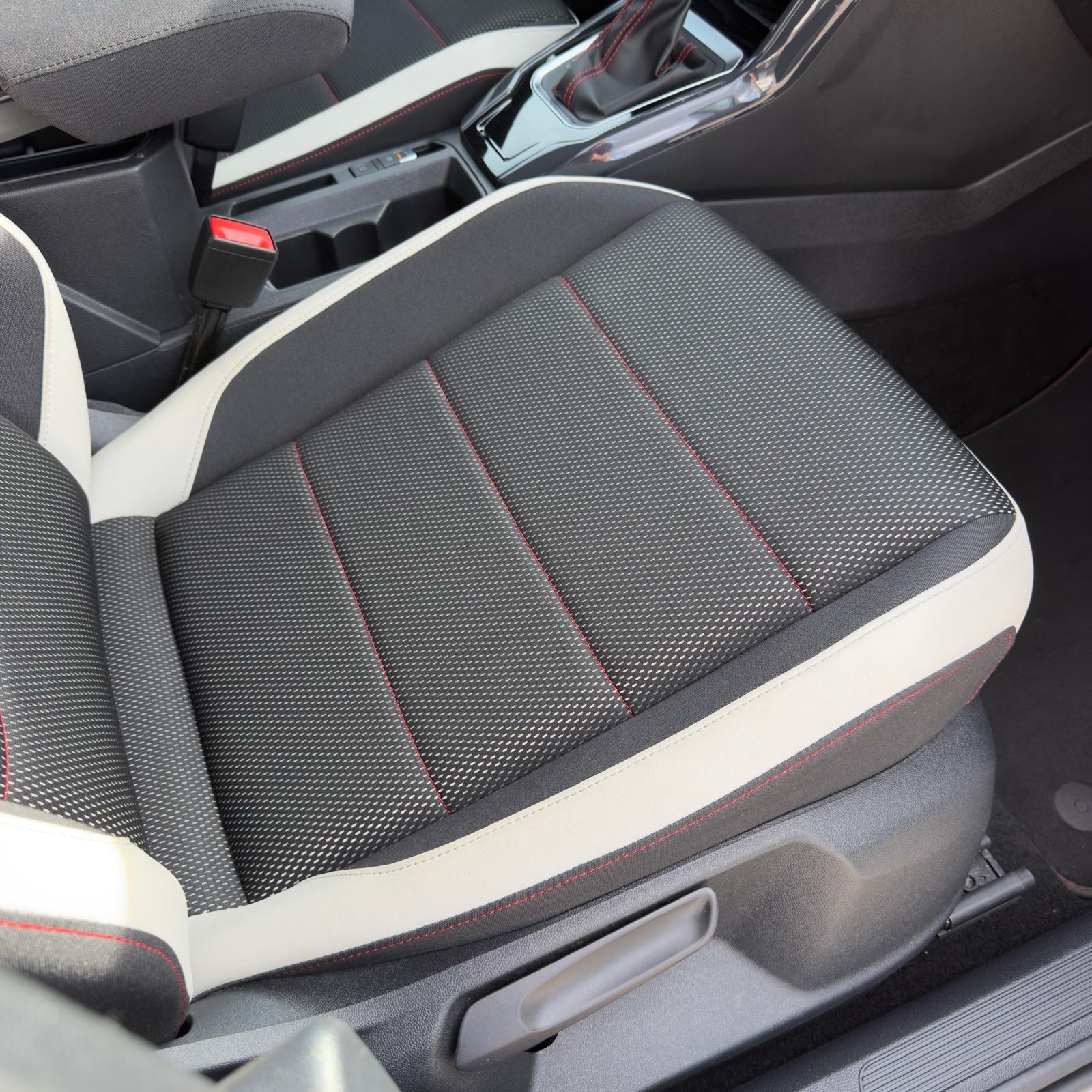 ♦️VW T-ROC 2.0TDI DSG♦️JAMSTVO♦️SPORT~MATRIX~LED~NAVI~F1~ACC~ALU R18♦️, fotografija 19