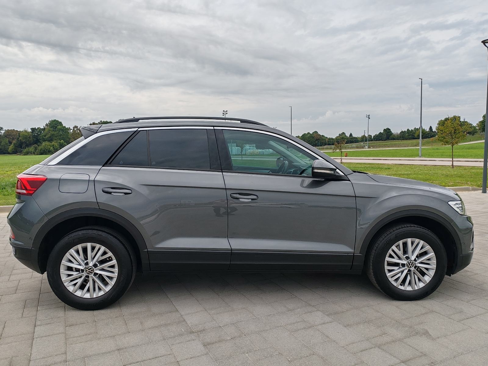 VW T-Roc 2.0tdi EDITION,DSG-150ks,MATRIX,KAMERA.., fotografija 7