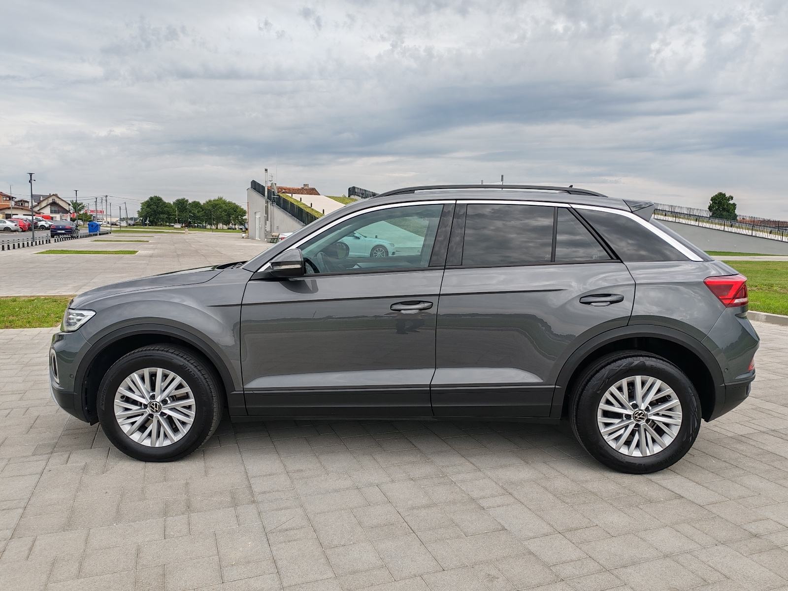 VW T-Roc 2.0tdi EDITION,DSG-150ks,MATRIX,KAMERA.., fotografija 3