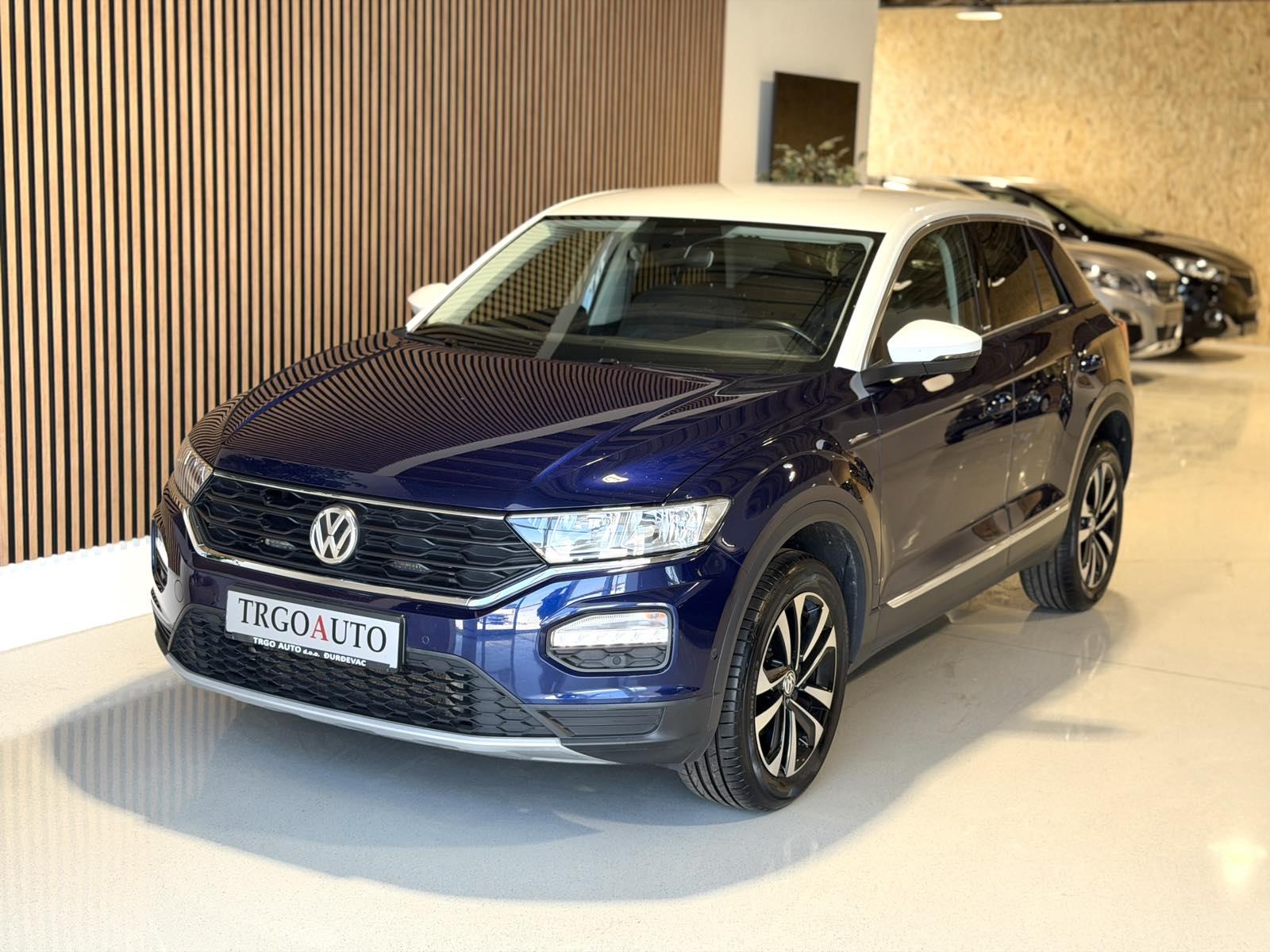 VW T-Roc 2019.g. IQ DRIVE *LEASING - 3.GODINE JAMSTVO*, fotografija 3