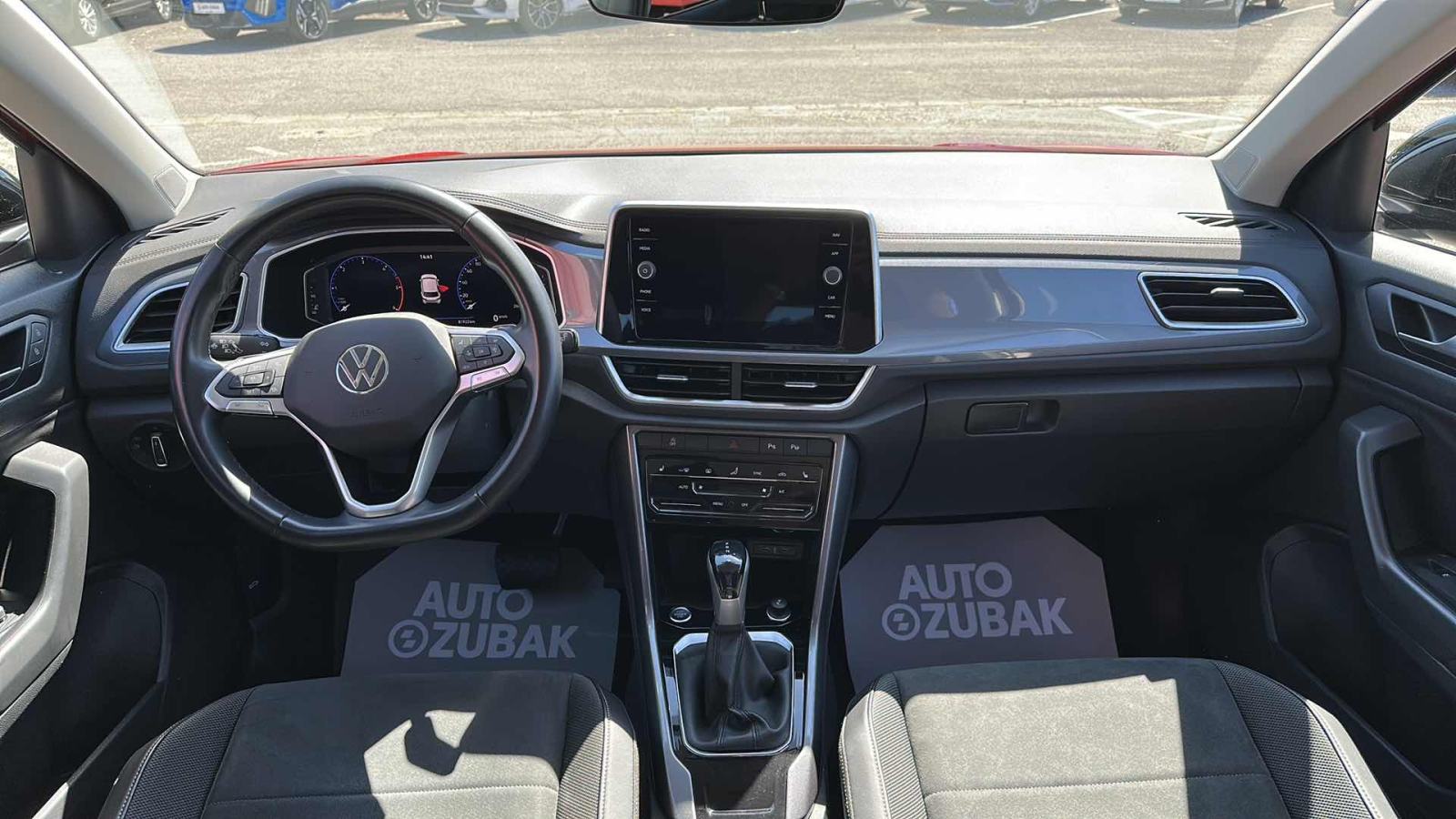 VW T-ROC 2022 • PREMIUM jamstvo • AutoZubak Rabljena, fotografija 11