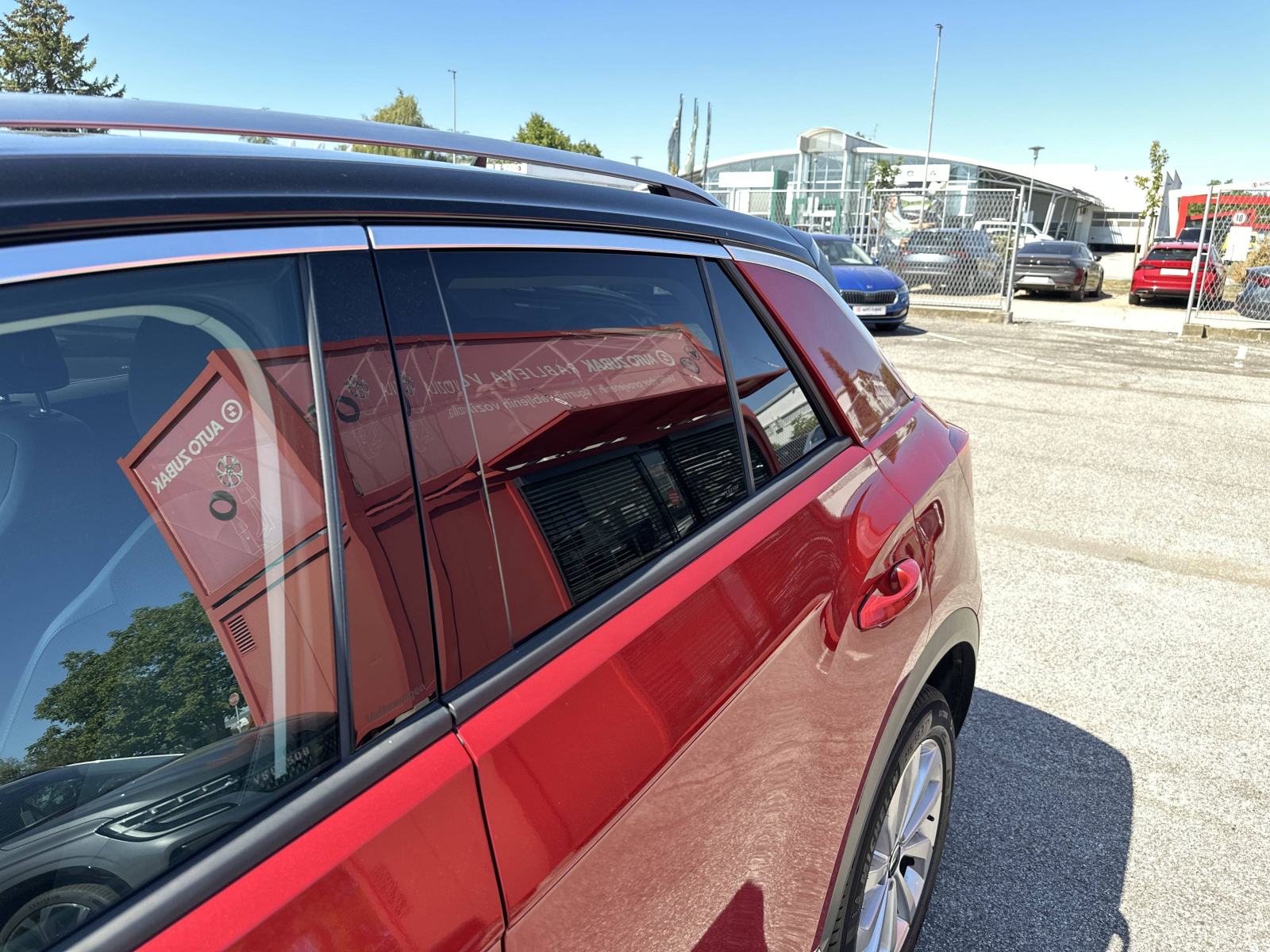 VW T-ROC 2022 • PREMIUM jamstvo • AutoZubak Rabljena, fotografija 17