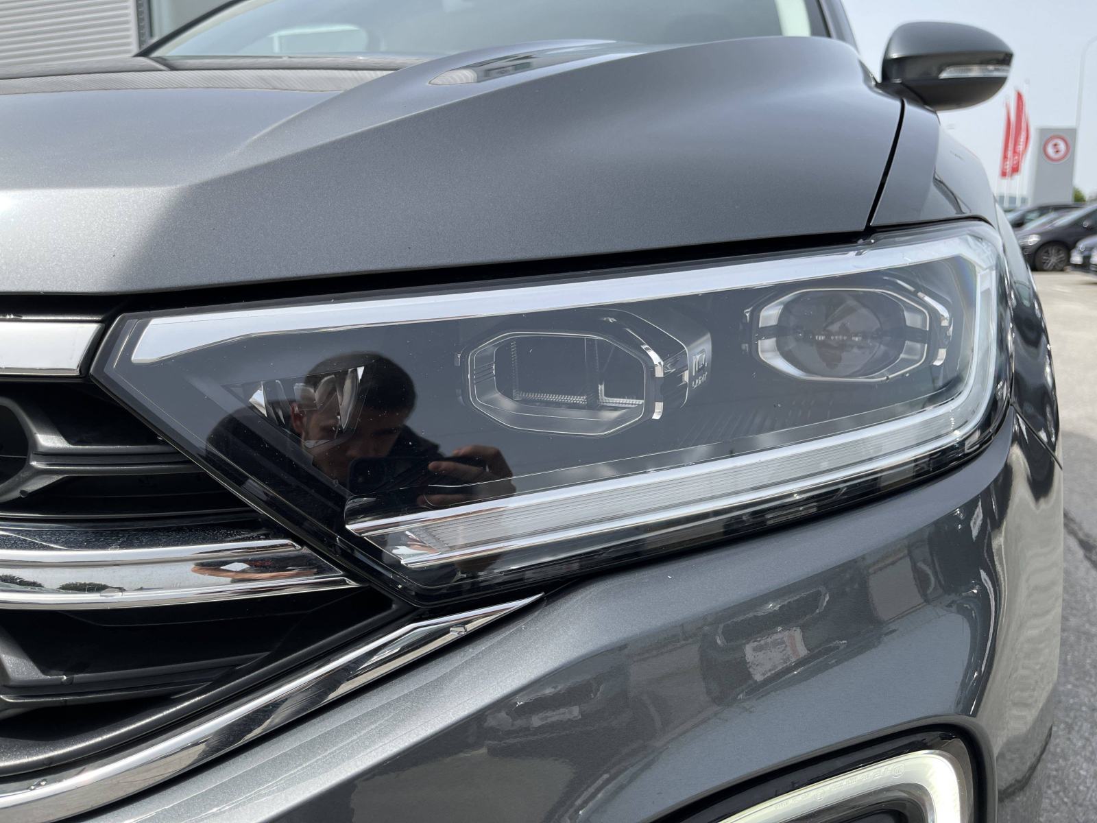 VW T-ROC 2022 • PREMIUM jamstvo • AutoZubak Rabljena, fotografija 13
