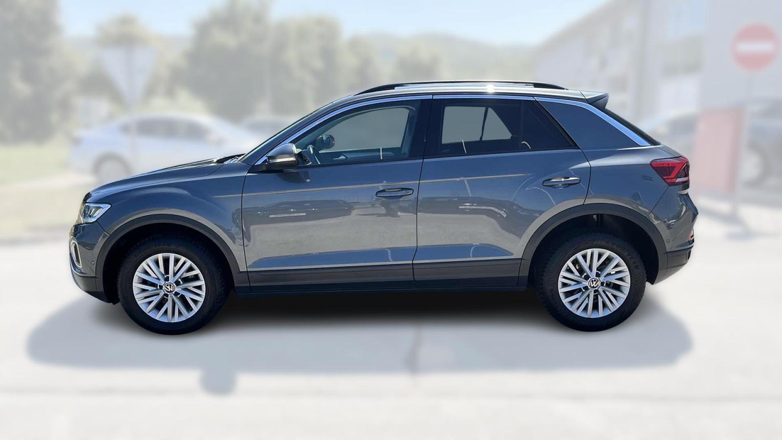 VW T-ROC 2023 • PREMIUM jamstvo • AutoZubak Rabljena, fotografija 5