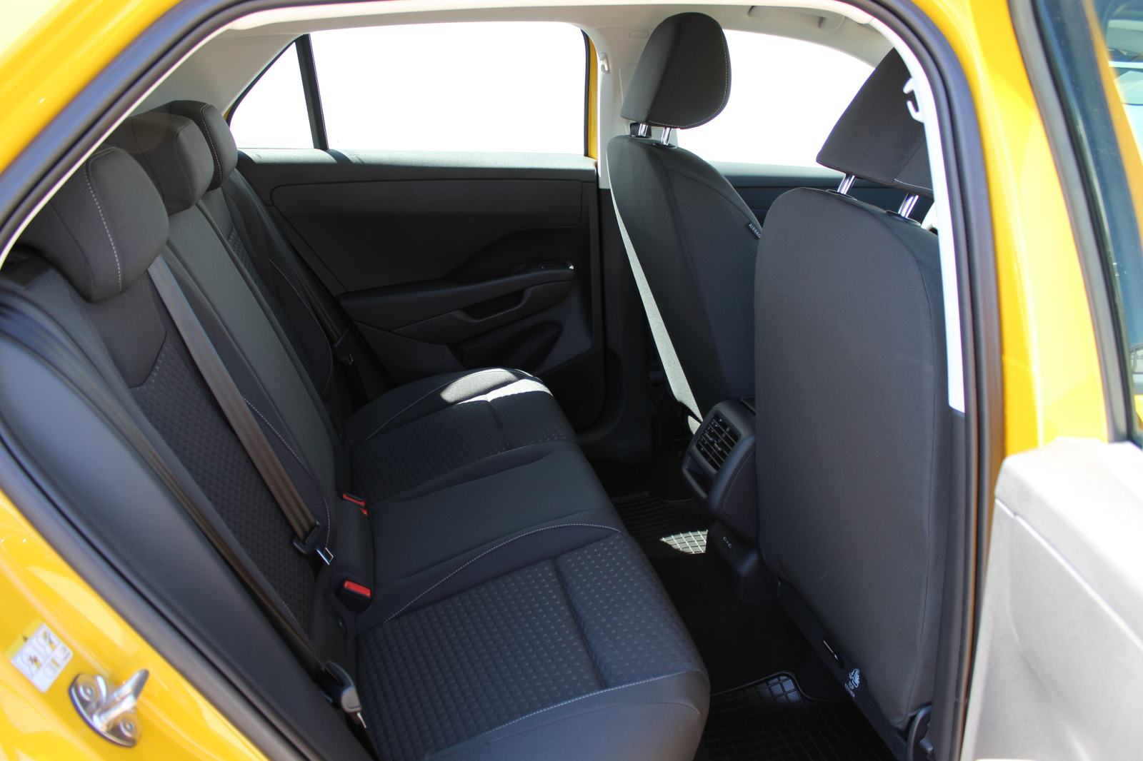 VW T-Roc NF 1,5 eTSI DSG Trend, fotografija 13