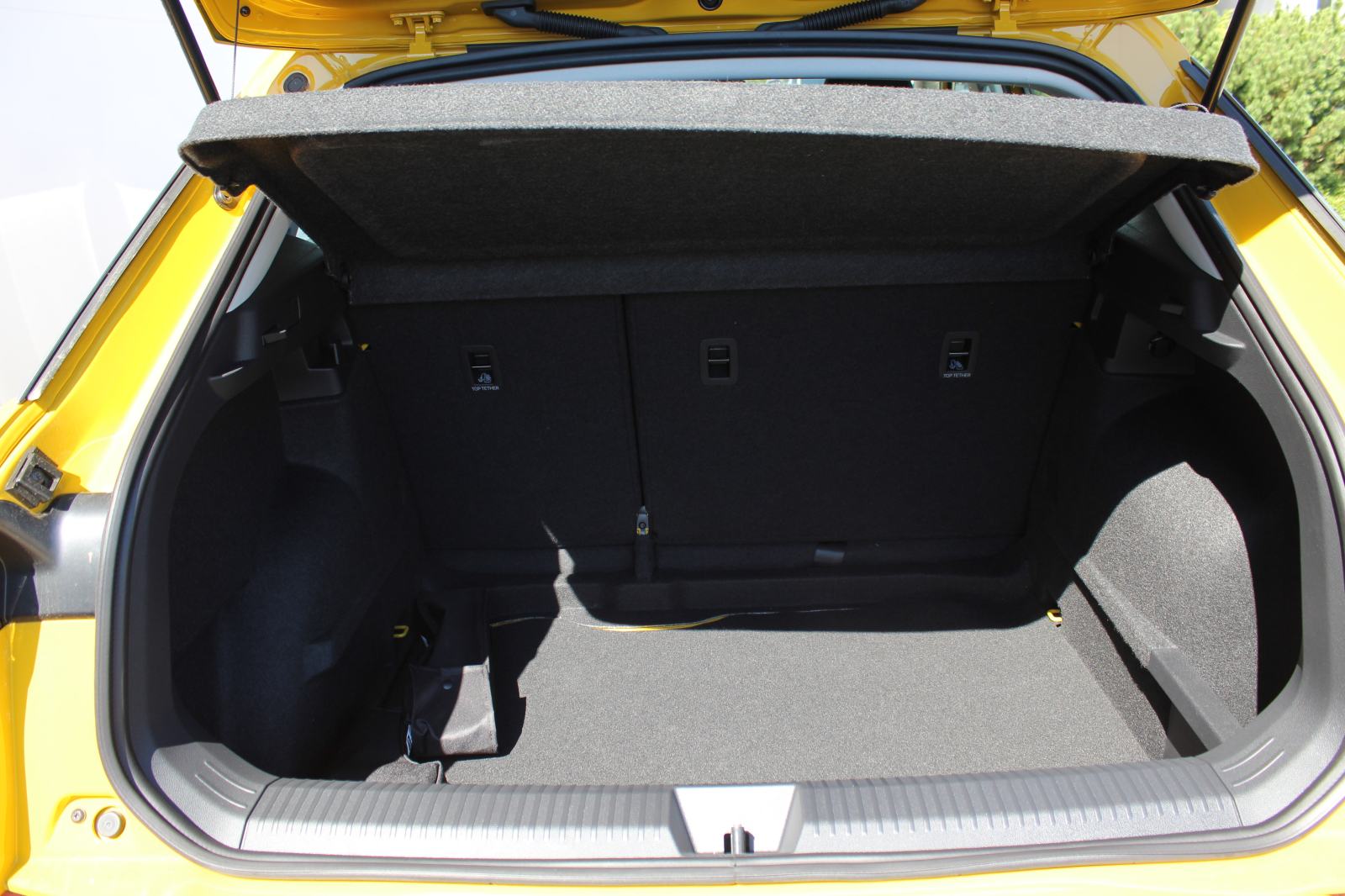 VW T-Roc NF 1,5 eTSI DSG Trend, fotografija 14