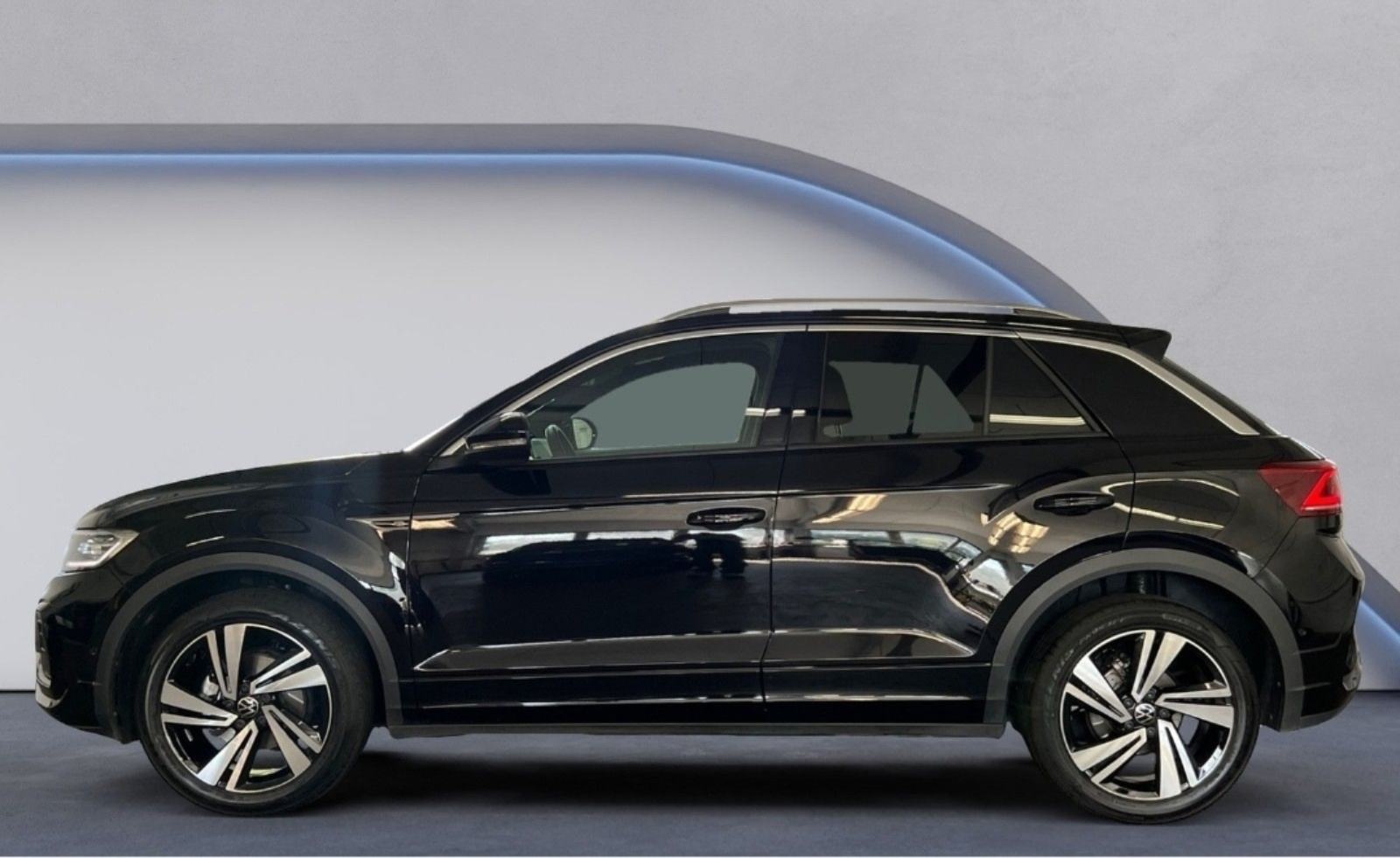 VW T-Roc R-Line1,5 TSI DSG KAMERA ALCANTARA ACC FRONT LANE TRAVEL LED, fotografija 2