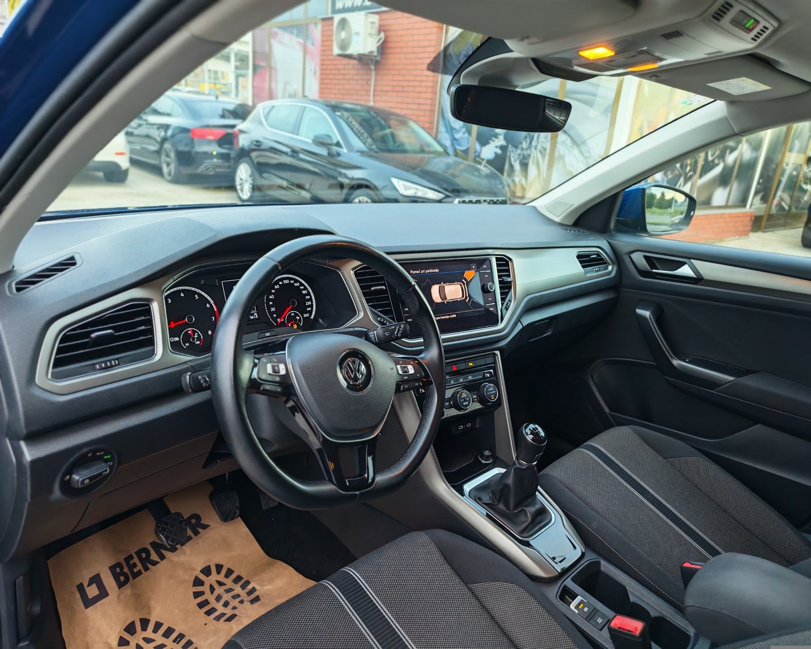 VW T-ROC TSI 110KS DESIGN, HR AUTO, LED, KLIMA, PDC, R-KAM, JAMSTVO 1G, fotografija 20