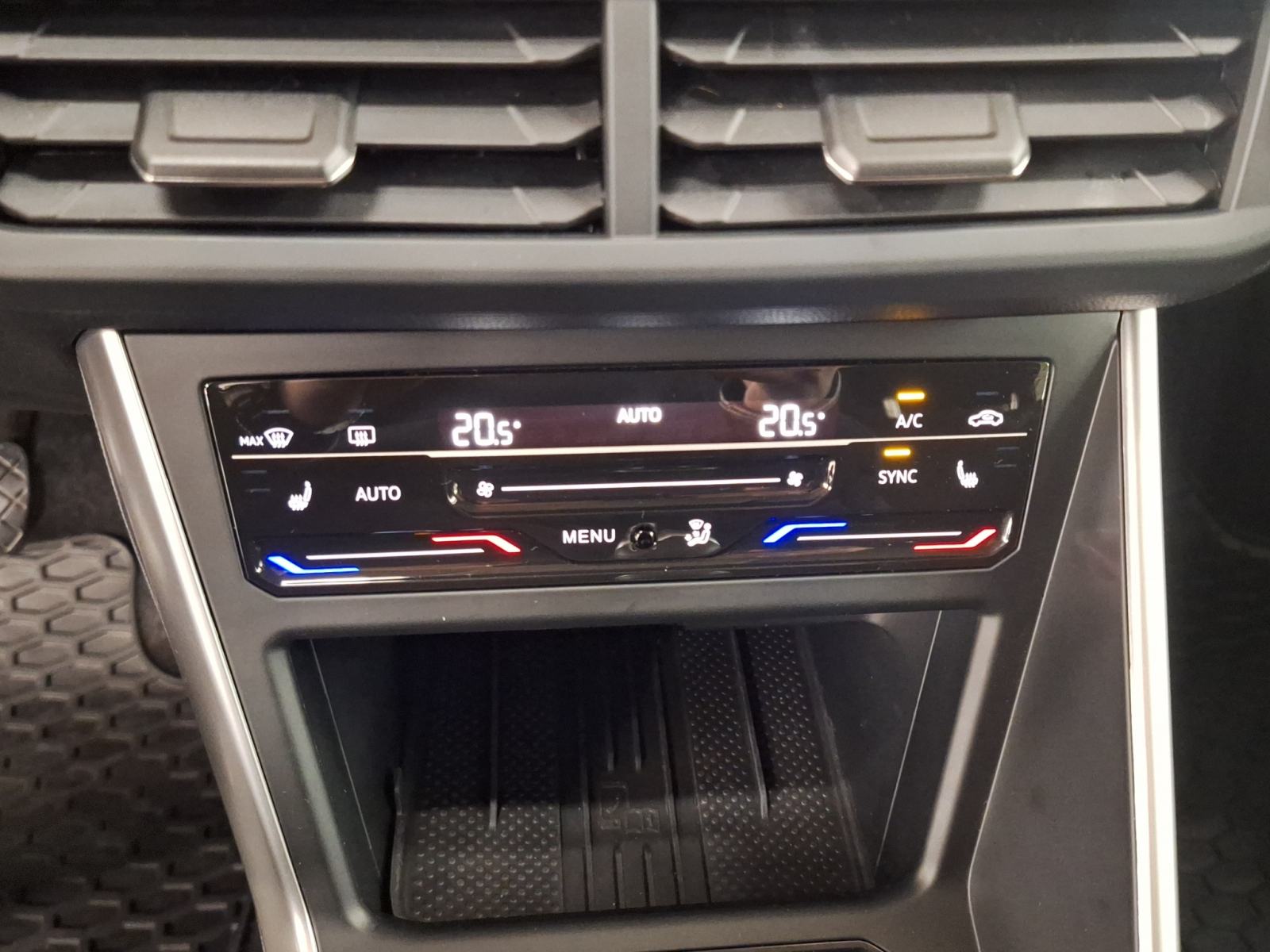 VW Taigo 1.0 TSI Life Plus, fotografija 14
