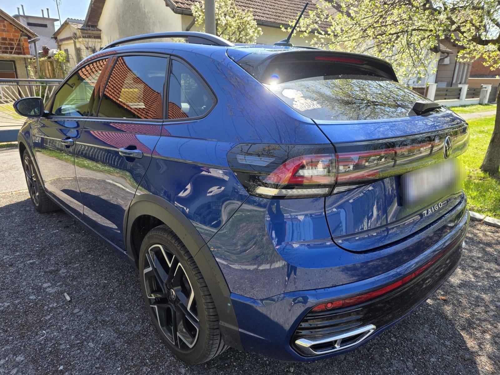 VW Taigo 1,0 TSI R LINE PRODAJA/PREUZIMANJE LEASINGA, fotografija 2